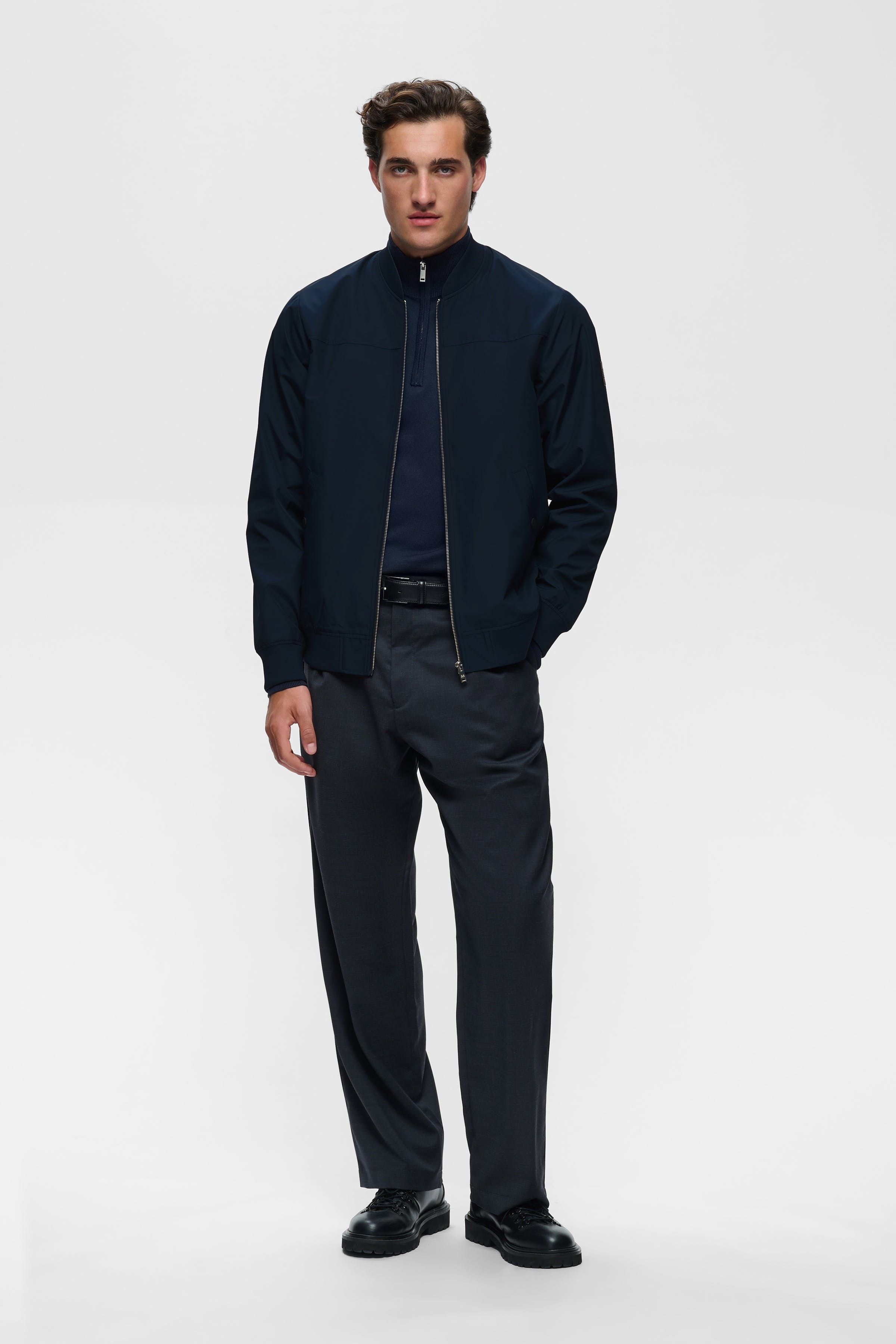 MAclay Bomber Jacket LOOKBOOK FRONT 30205869-194011