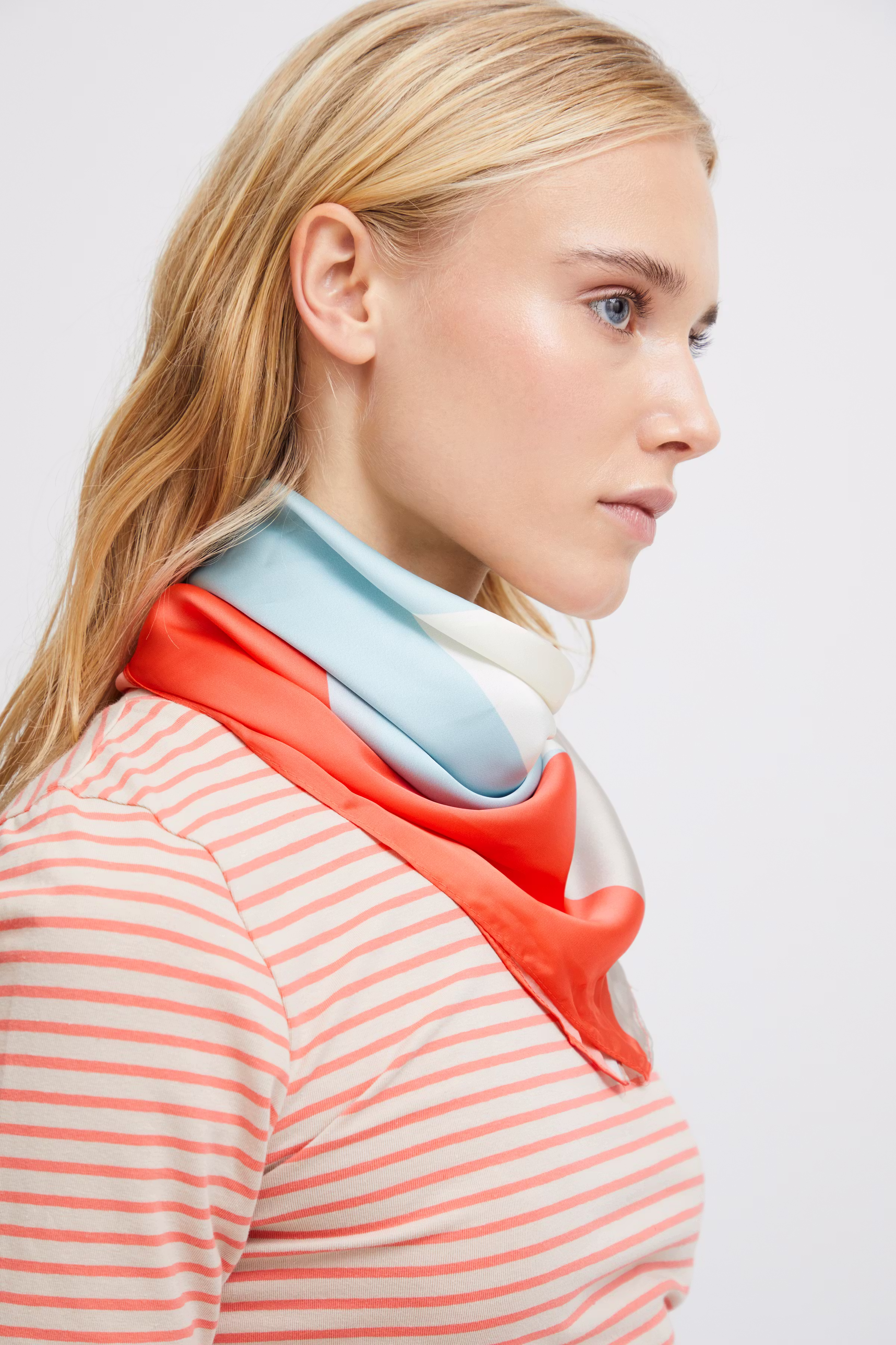 IADOVIA Skjerf LOOKBOOK DETAIL 20120538-171656