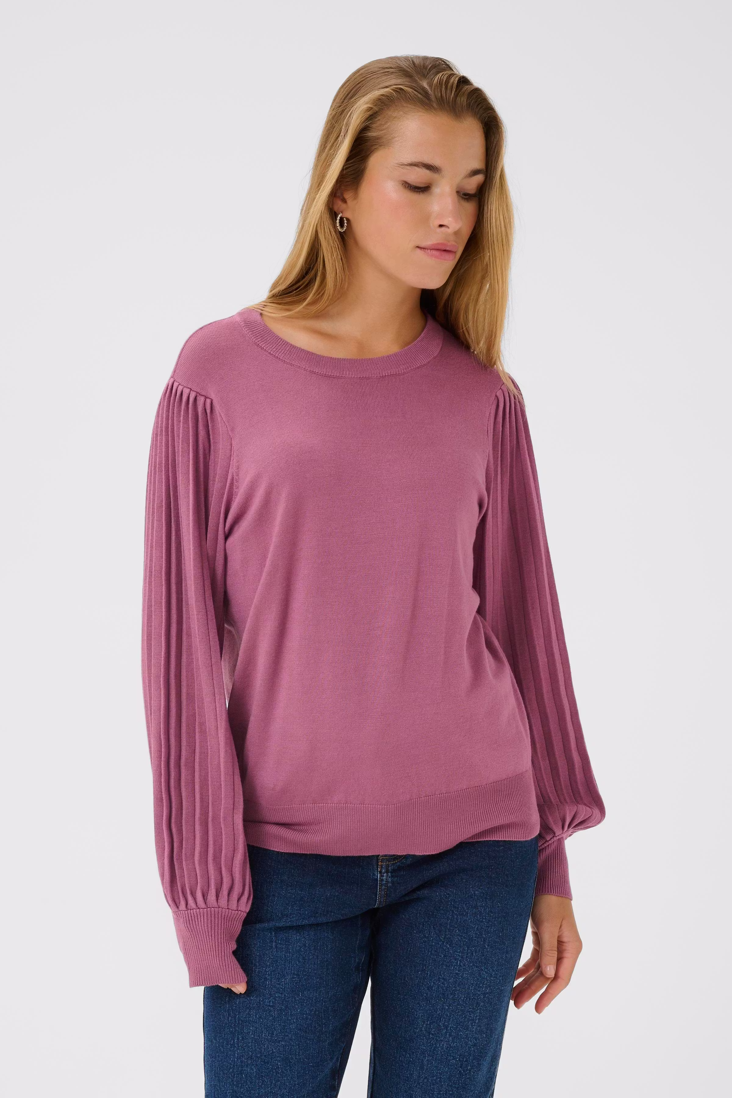 KAlone Pullover LOOKBOOK FRONT 10507905-181709