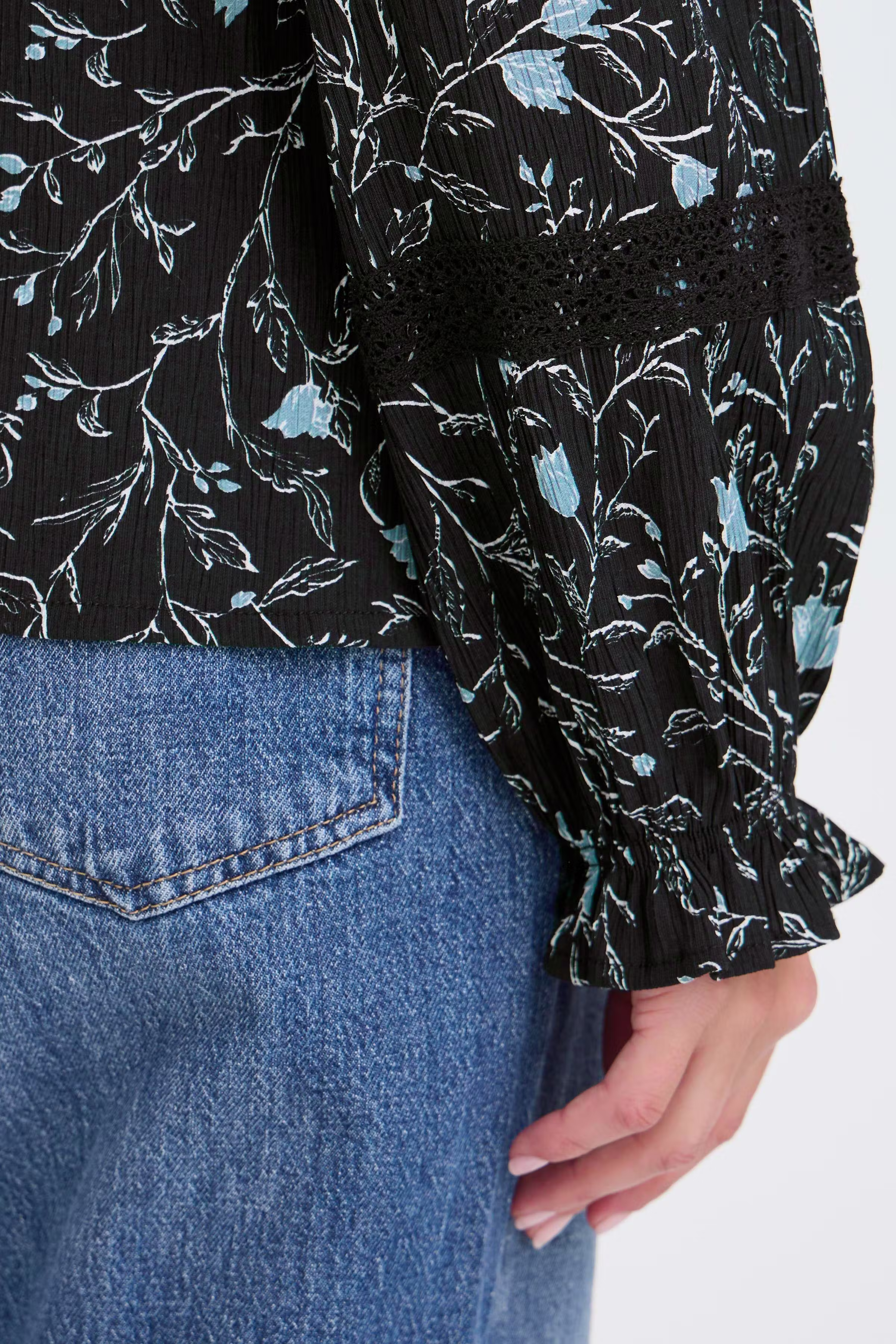 PZKALULLA Bluse LOOKBOOK DETAIL 50210084-900001679