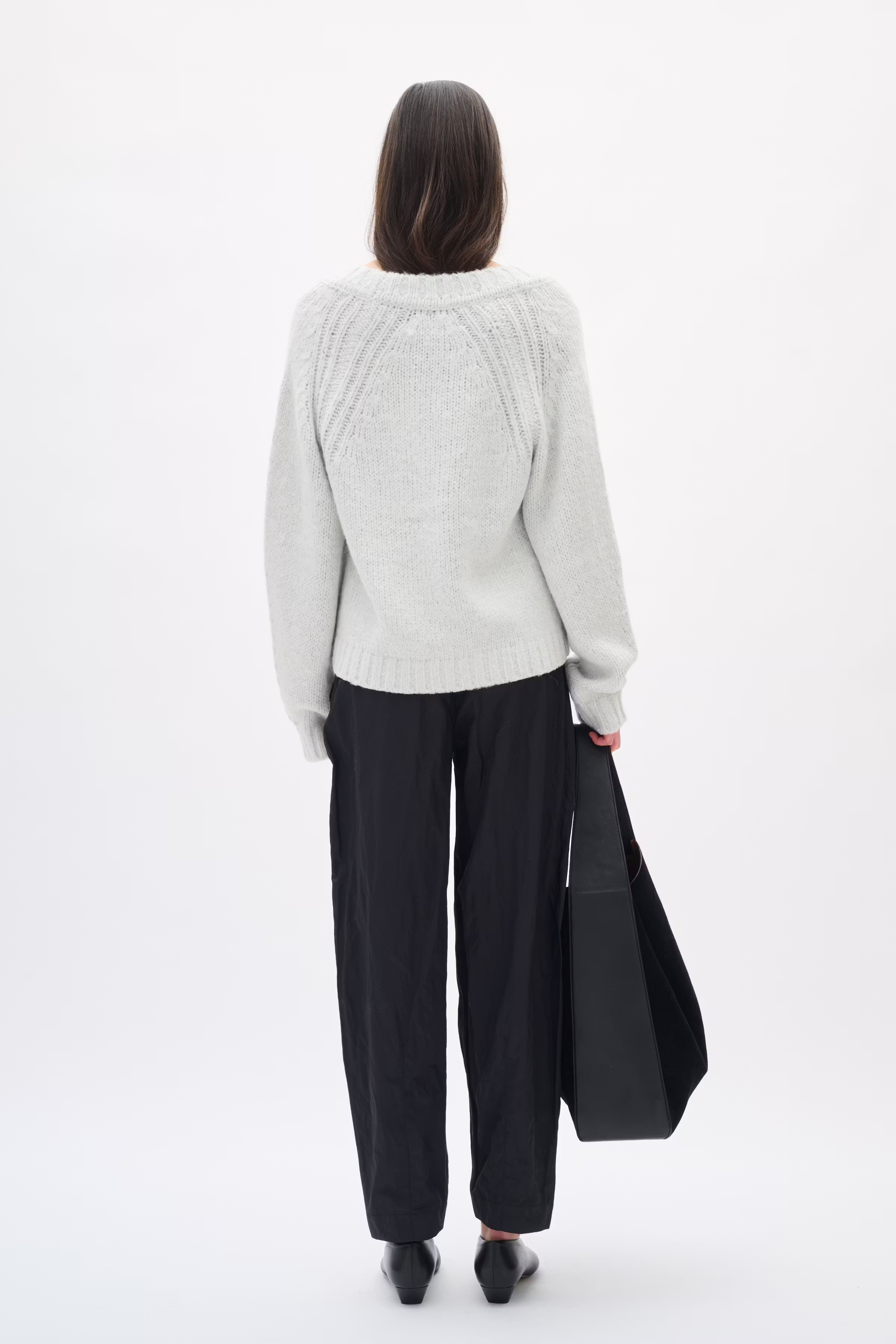 TROAIW Cardigan LOOKBOOK BACK 30112051-110701