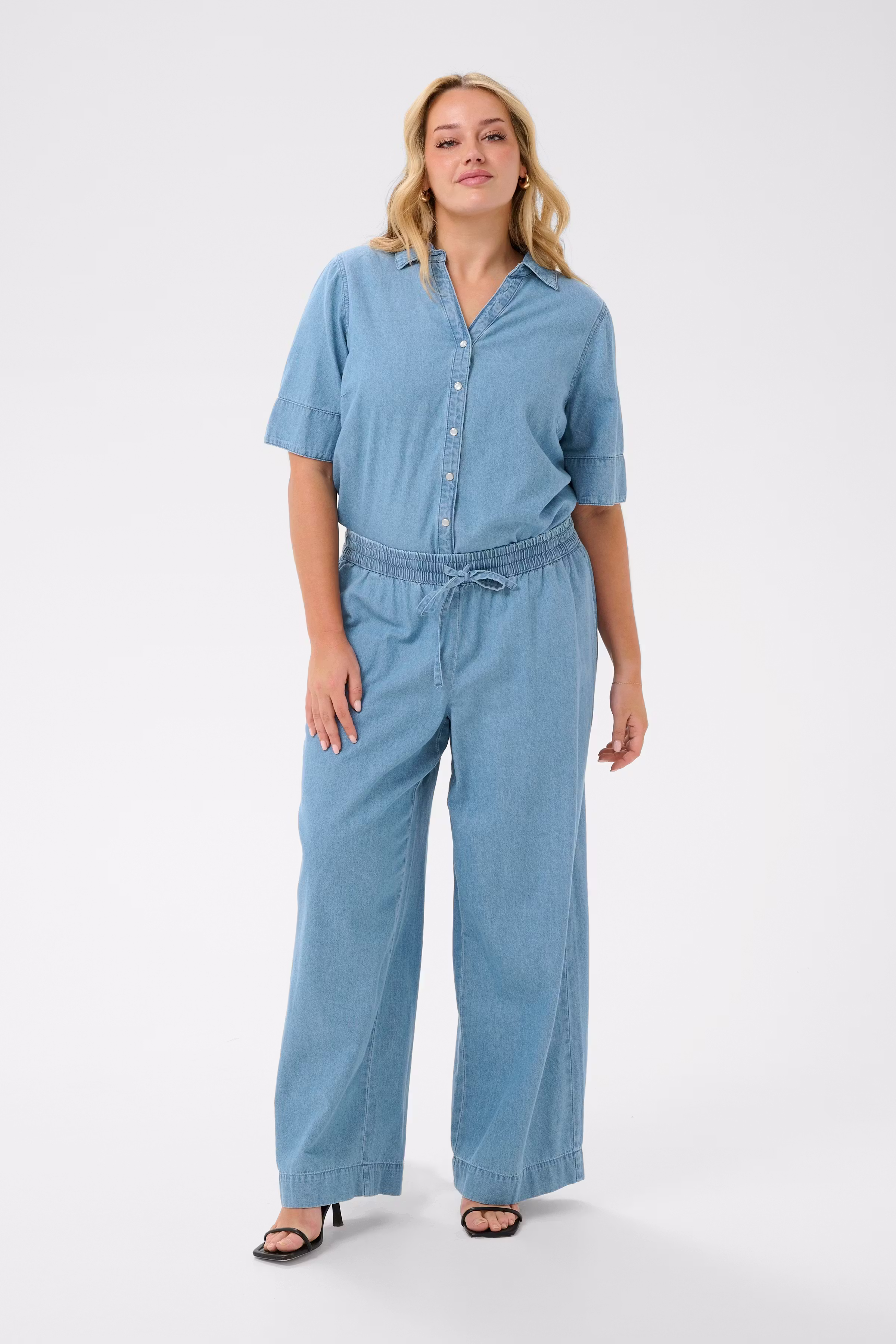 KCjada Byxor LOOKBOOK FRONT 10584170-105707