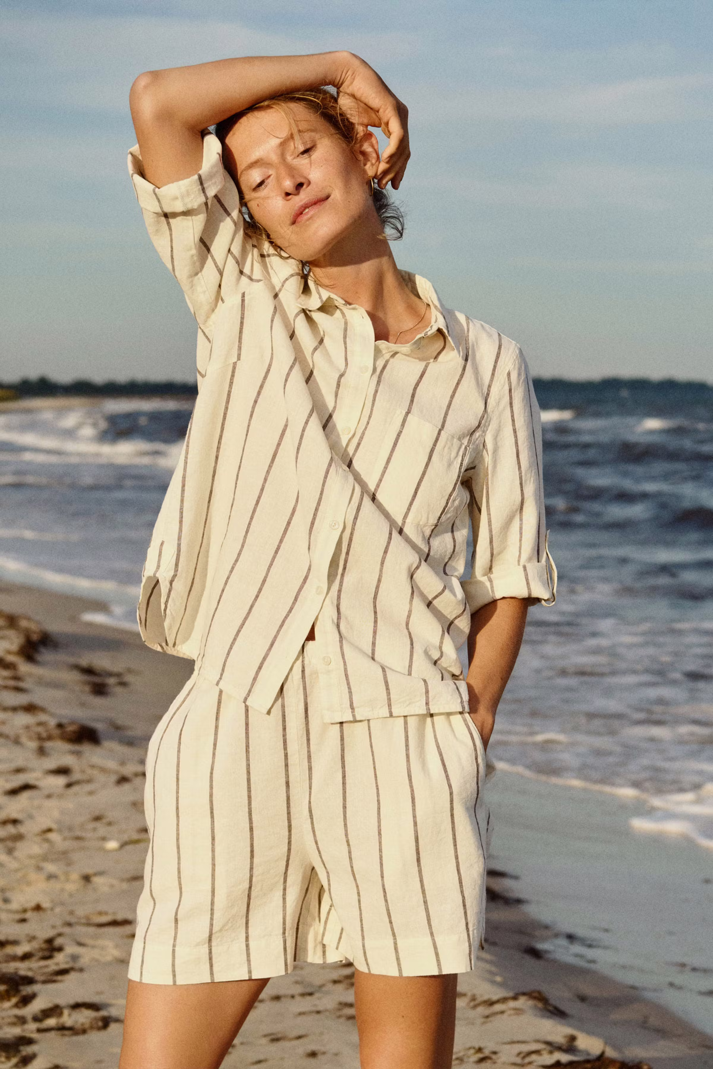 RiggePW Linen Shorts LOCATION NONE 30309618-303790