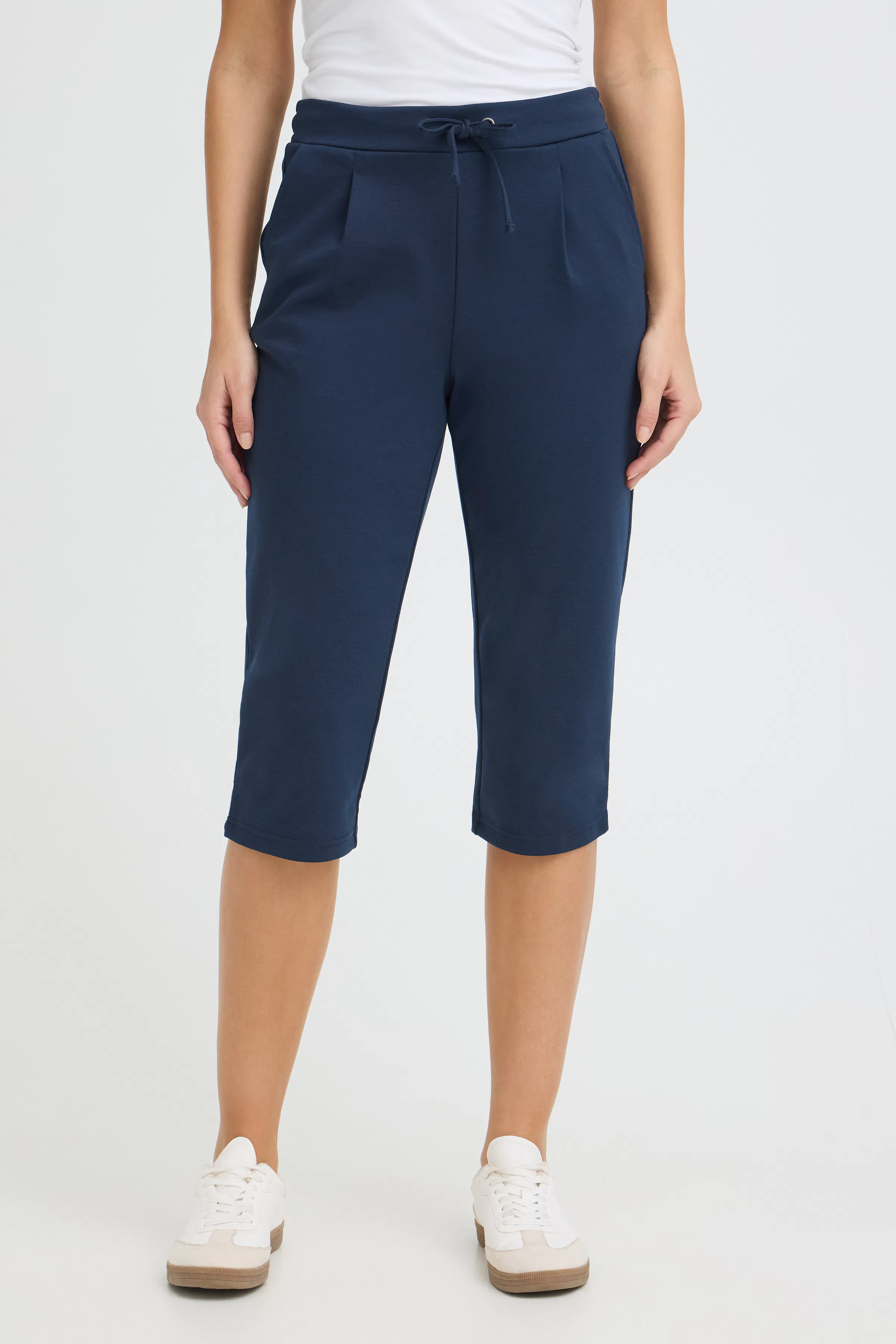 FRBLAZER Capri bukser LOOKBOOK FRONT 20617750-193923