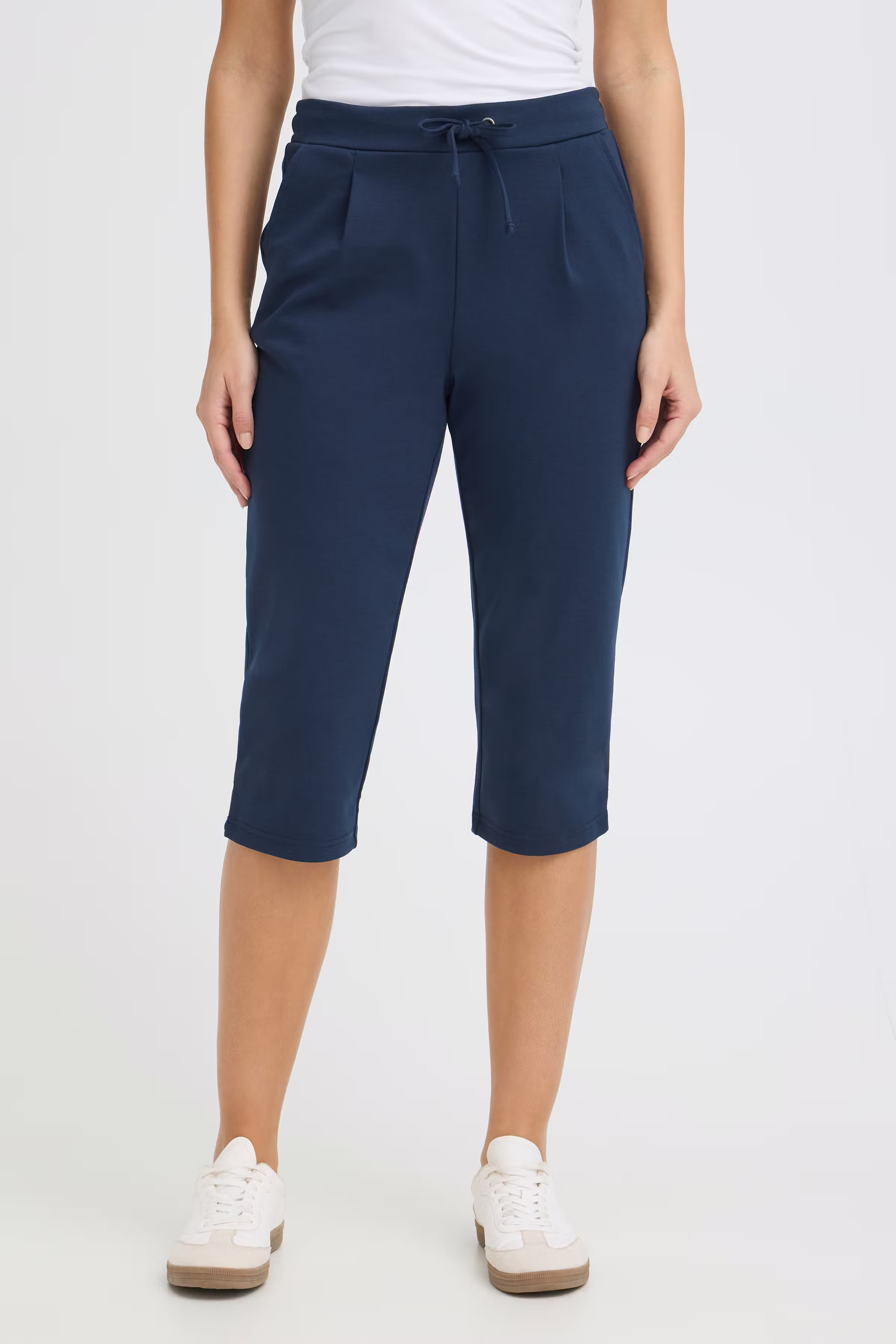 FRBLAZER Capri bukser LOOKBOOK FRONT 20617750-193923