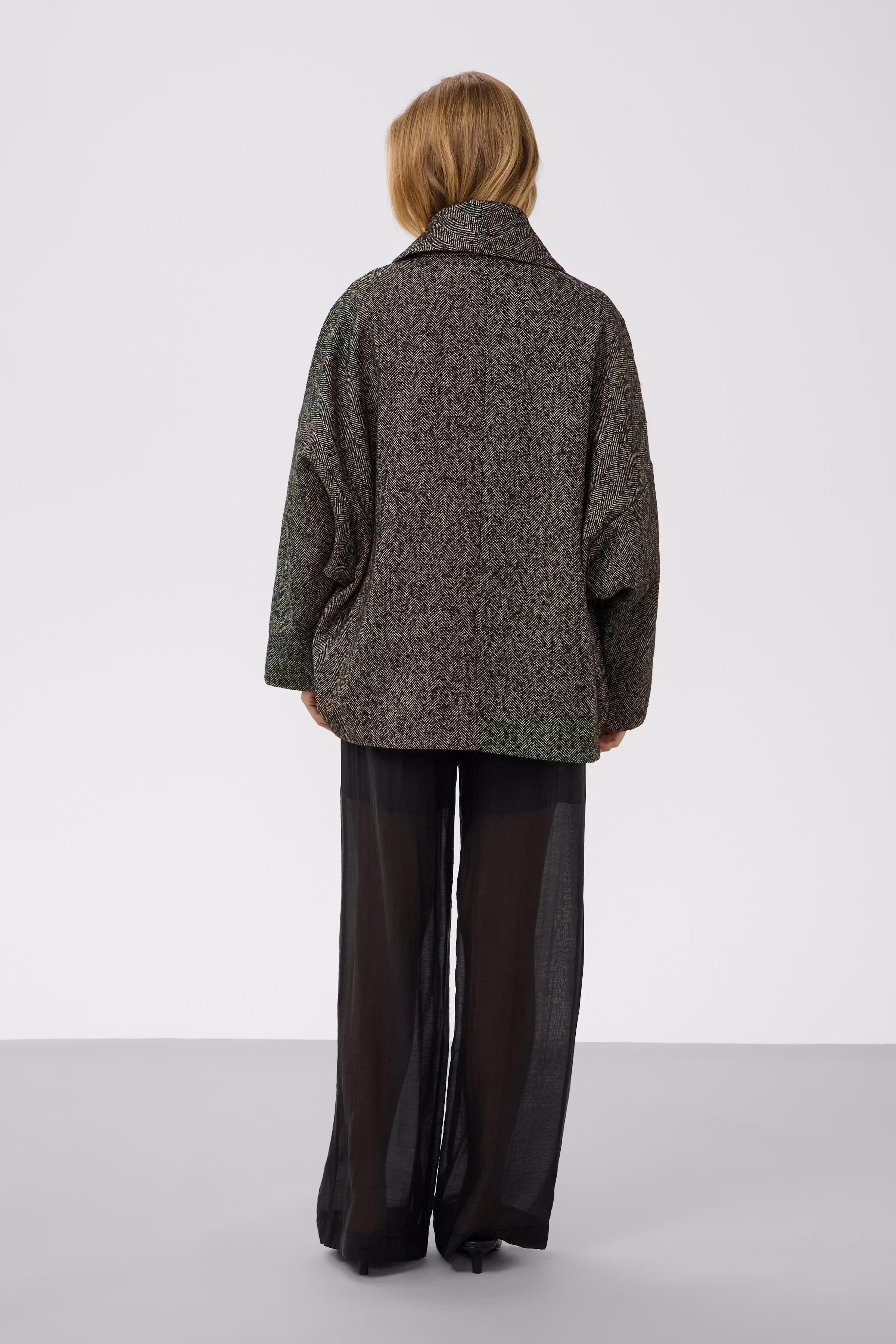 SLCova Coat LOOKBOOK BACK 30409259-304907