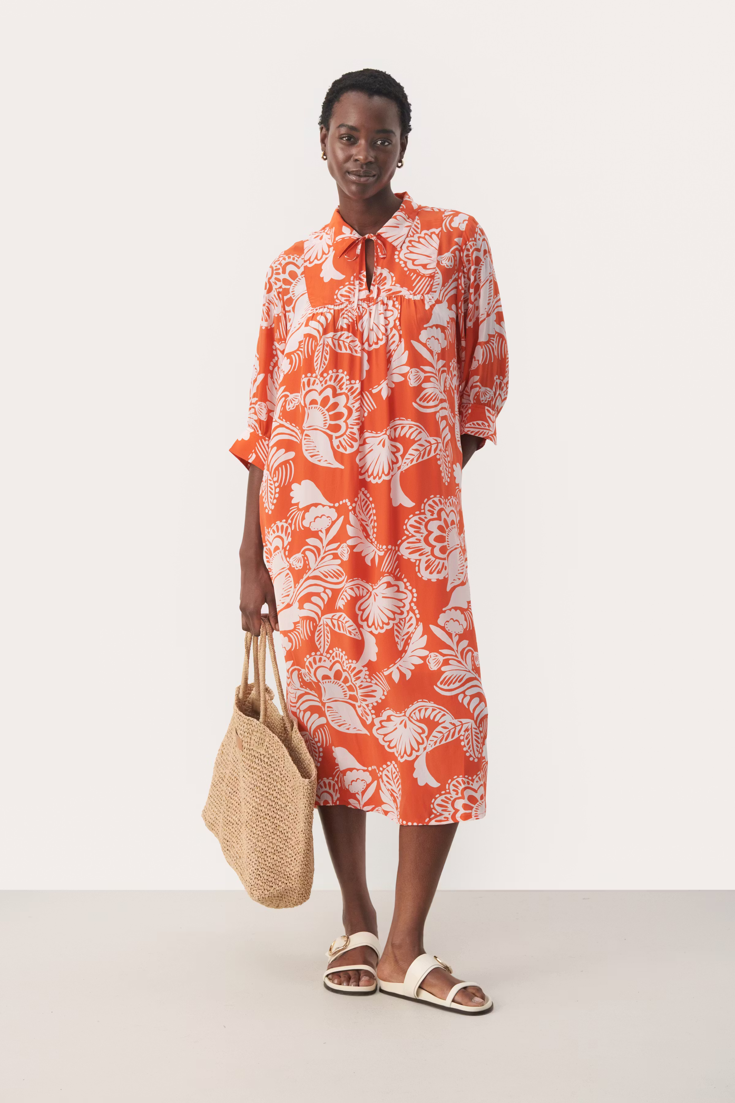 GracelynnPW Kleid LOCATION NONE 30308607-302938