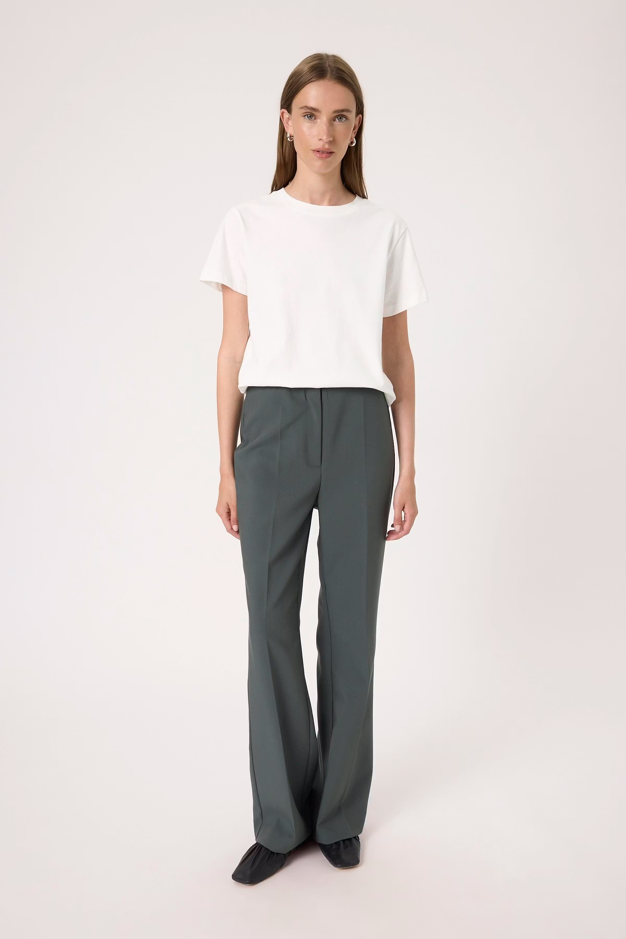 SLCorinne Broek LOOKBOOK FRONT 30405801-195004