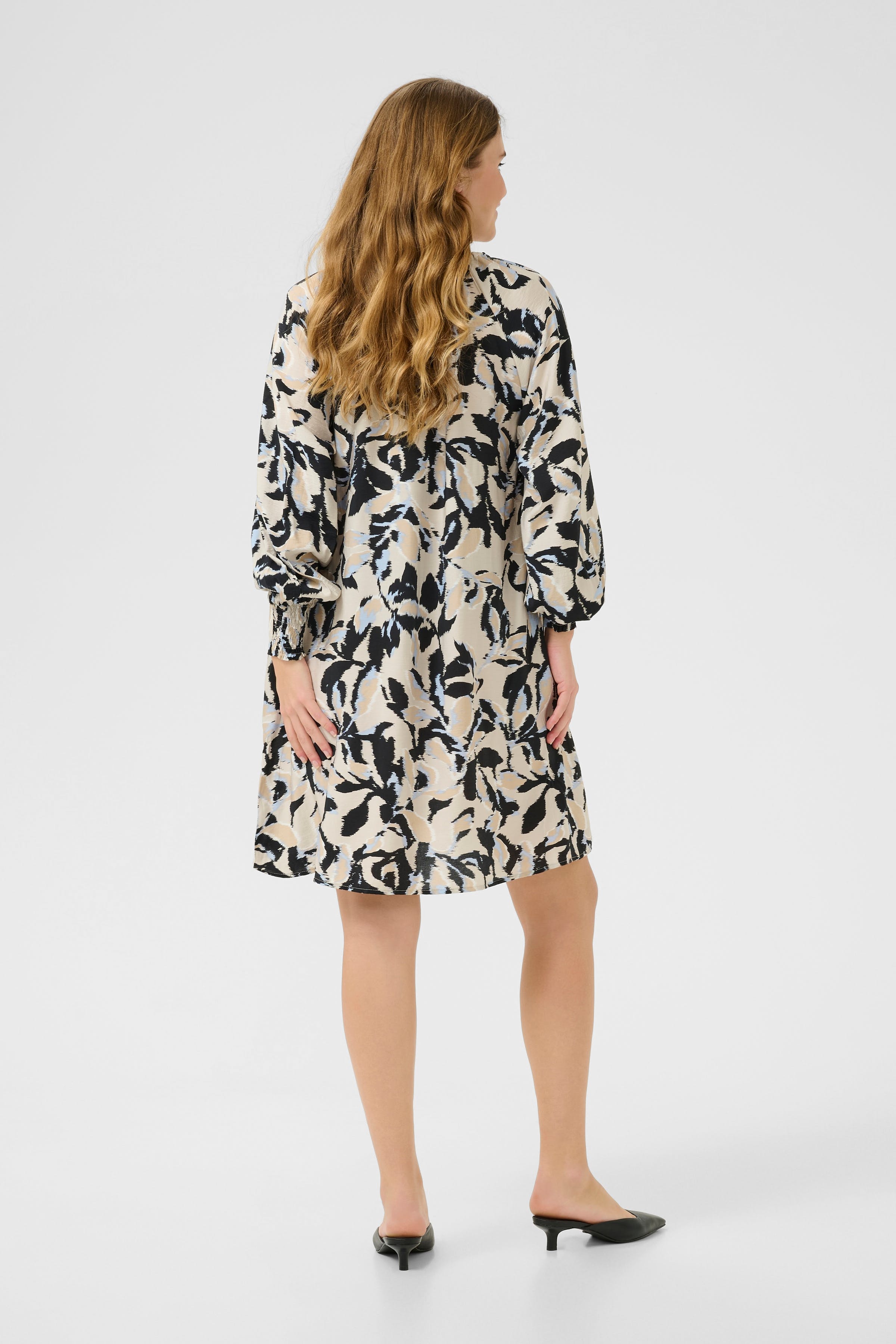 KApaco Dress LOOKBOOK BACK 10509639-107743