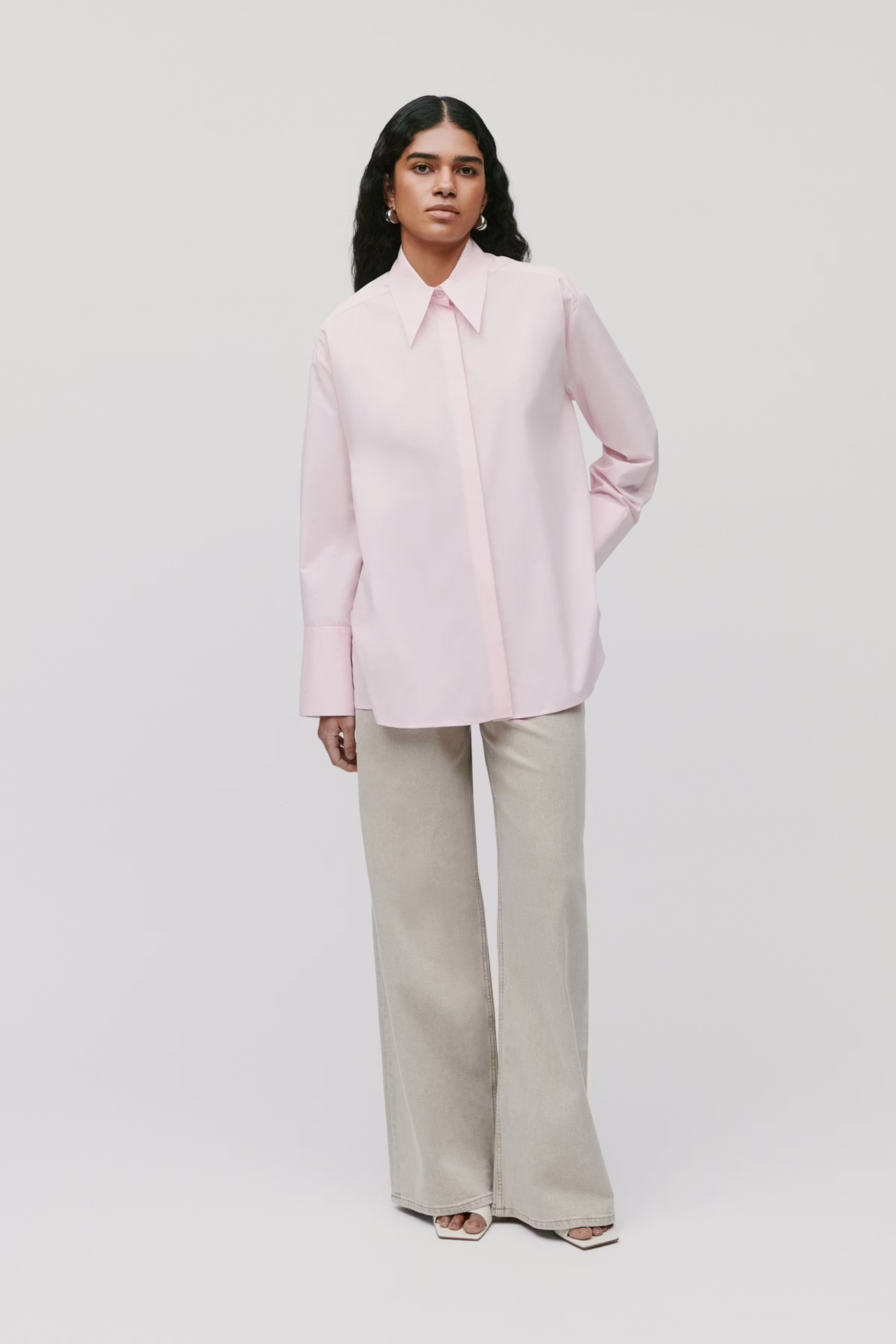 ELVIE Blouse LOOKBOOK FRONT 30600573-PI636