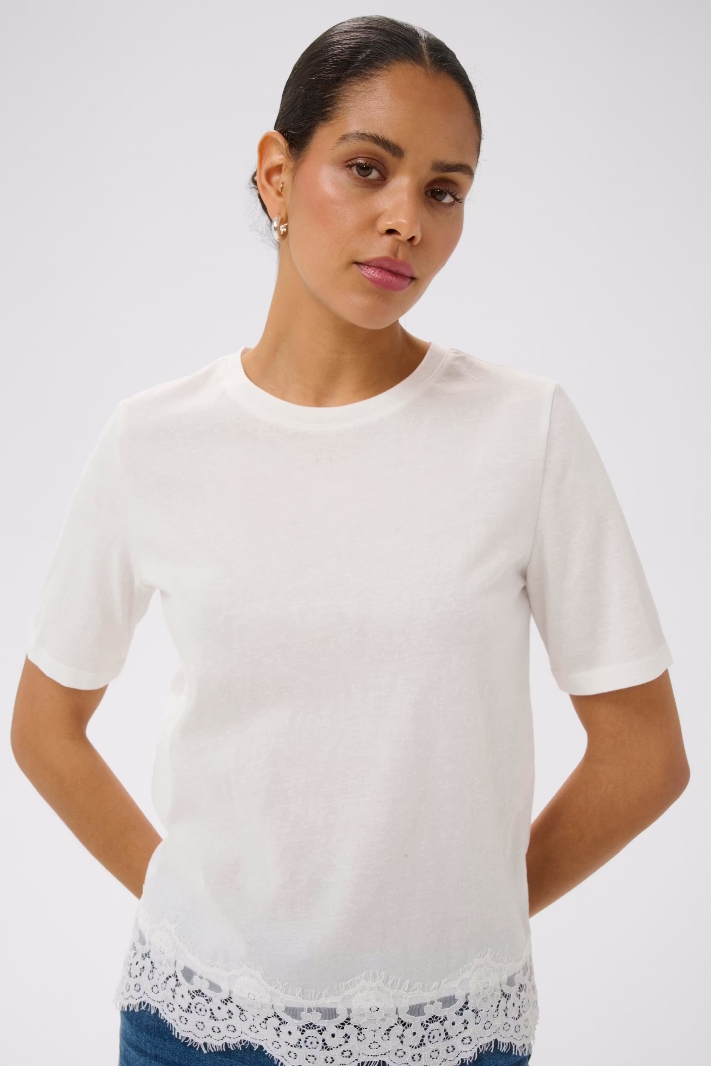 KAolive T-shirt LOOKBOOK FRONT 10512392-110602