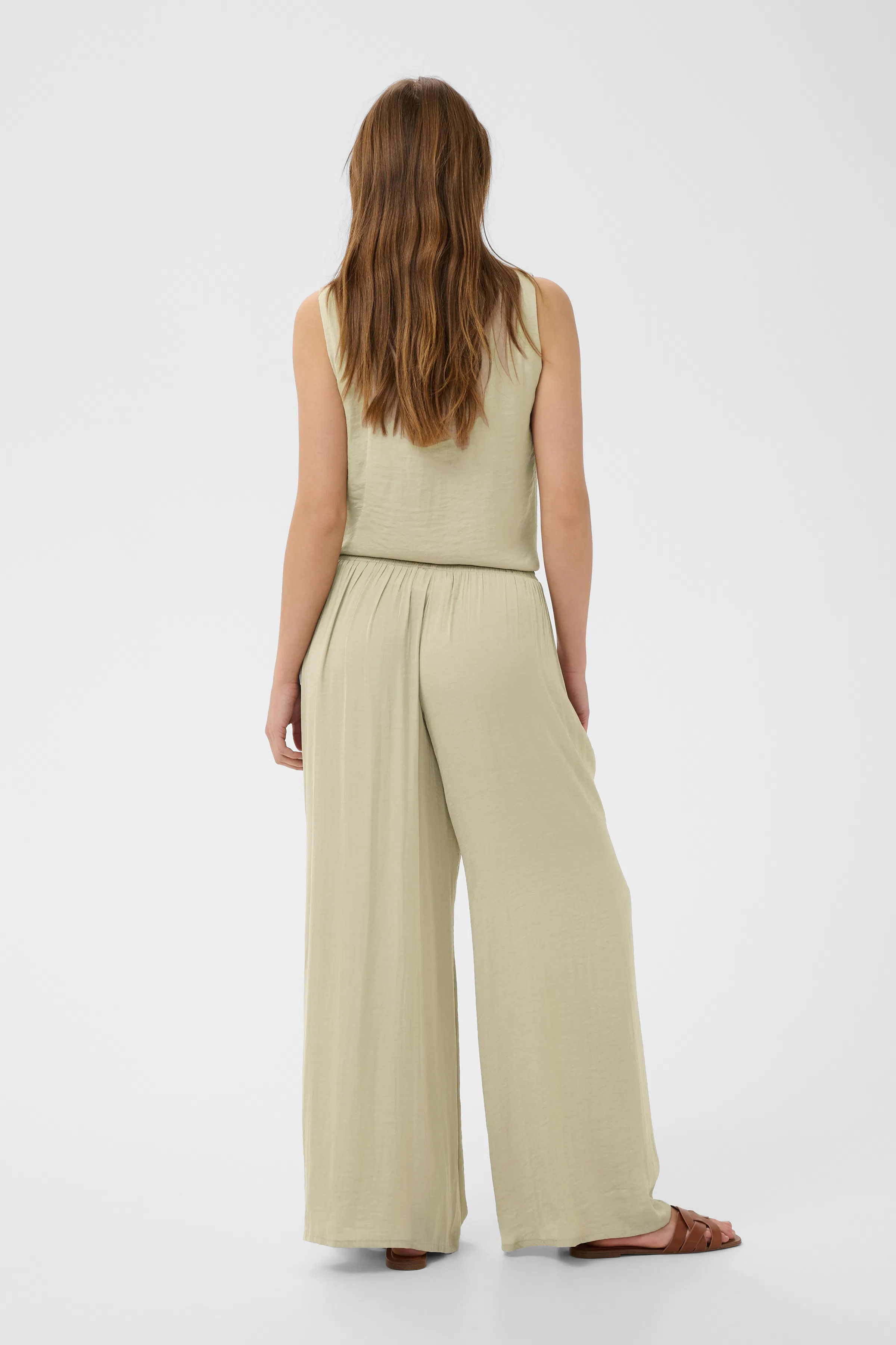 KAallie Bukser LOOKBOOK BACK 10508761-151305