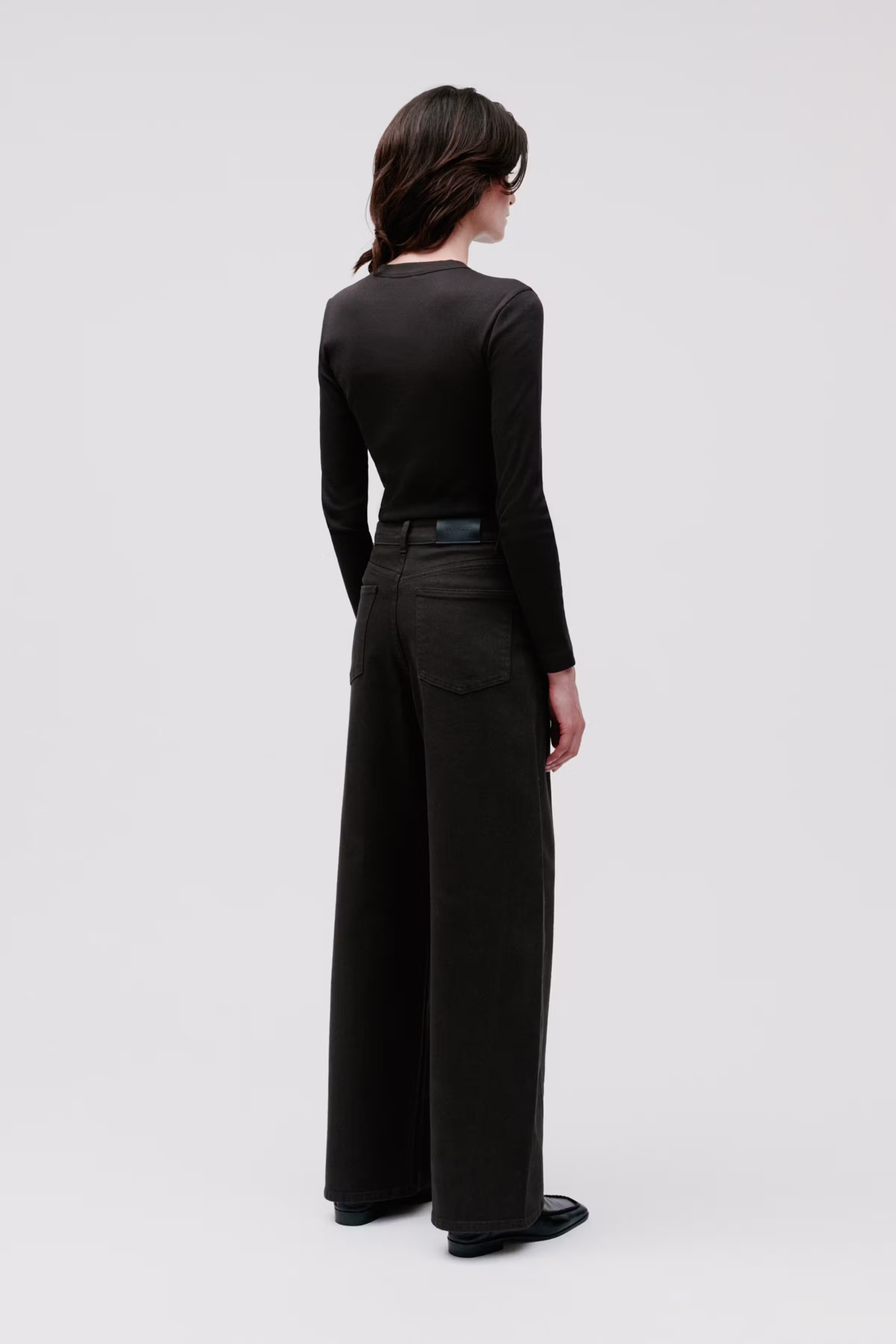 IOPhila Jeans LOOKBOOK BACK 30600624-BR291