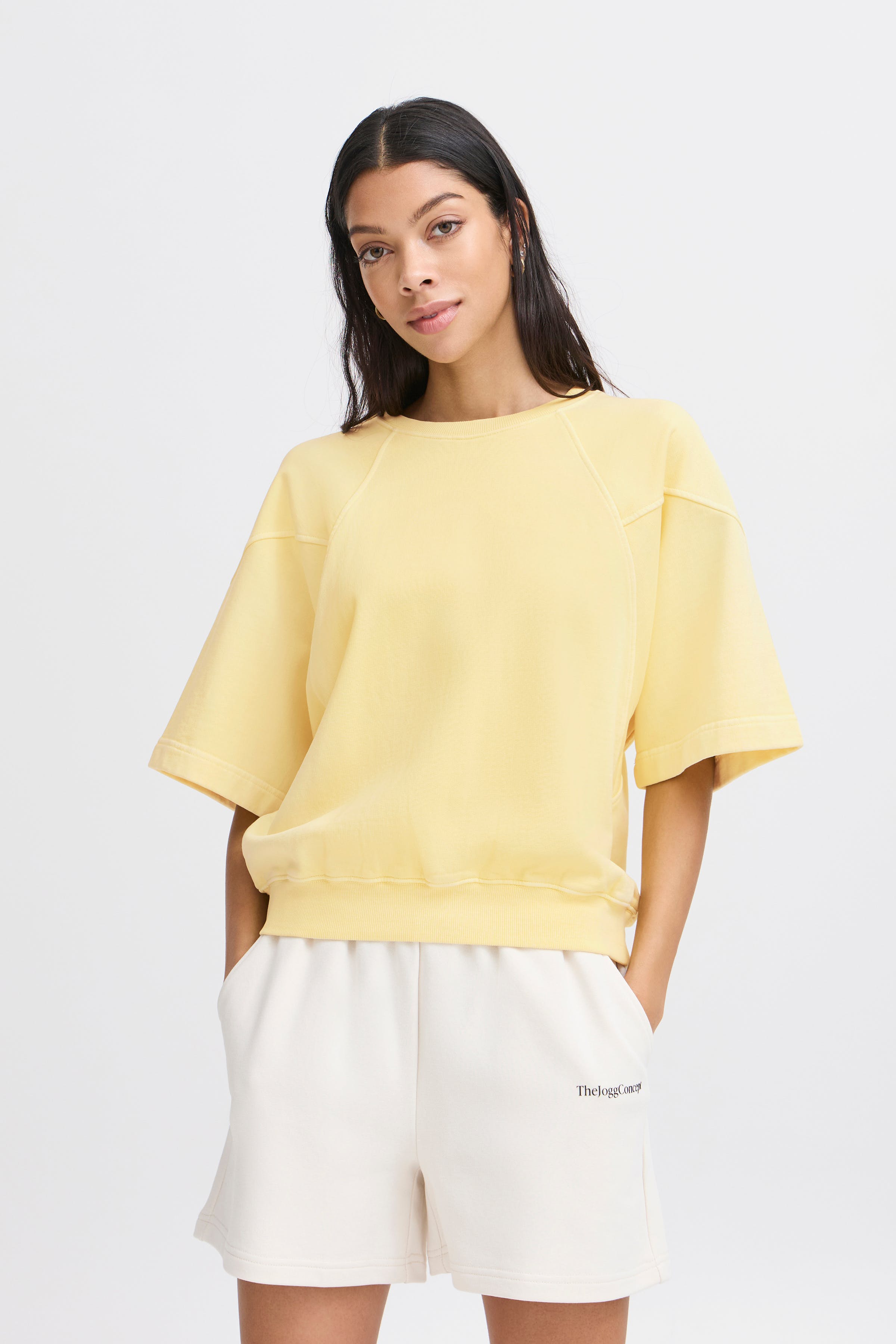 JCRUBI Pullover LOOKBOOK FRONT 22800940-120824