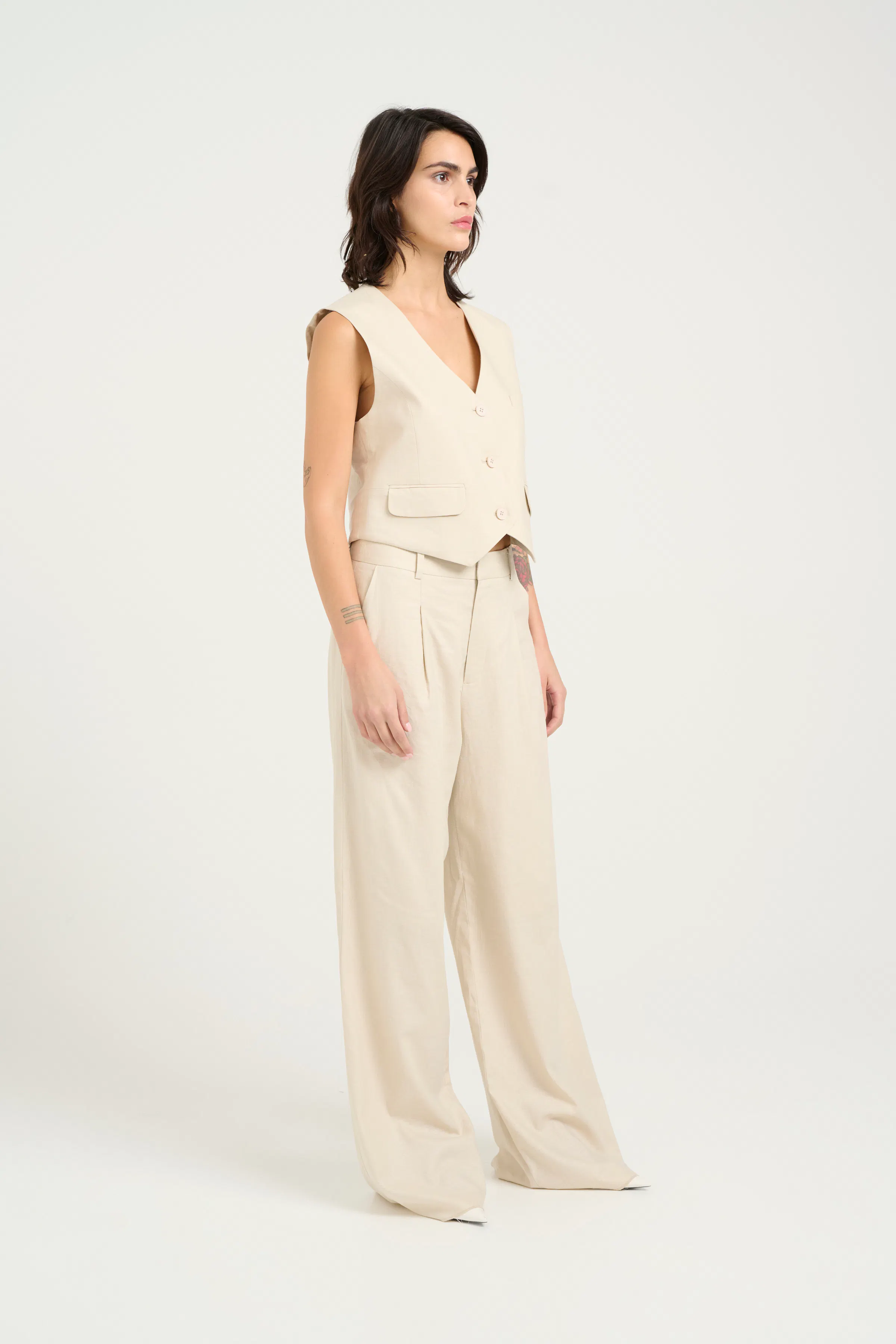ElarahGZ Väst LOOKBOOK FRONT 10909831-130404