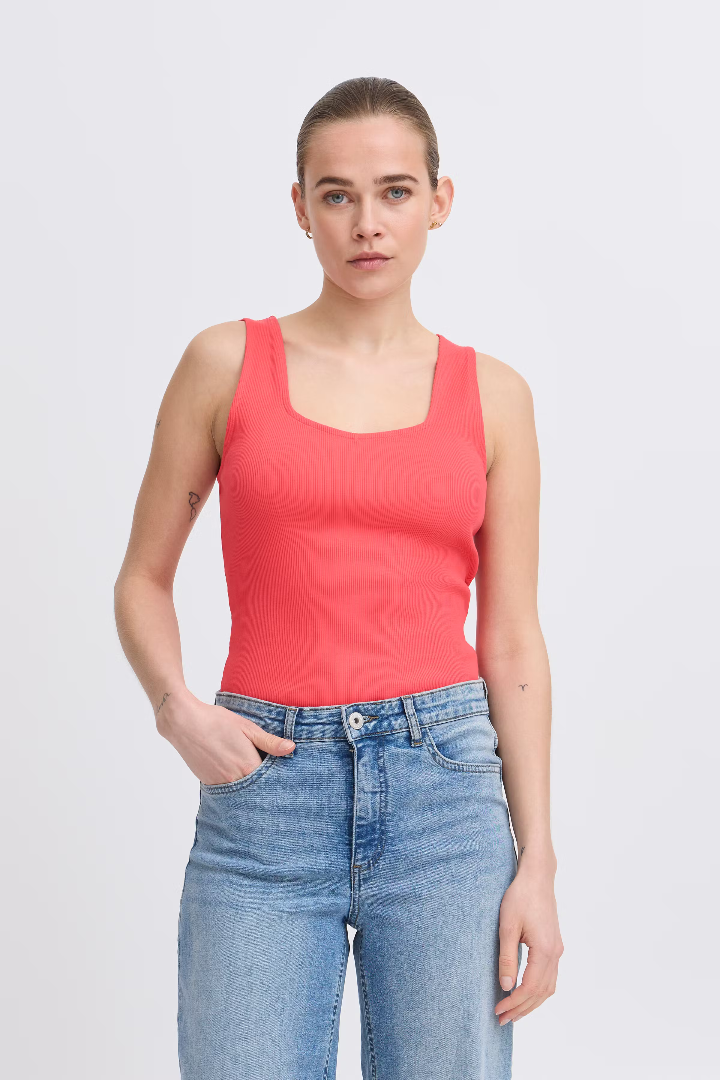 IHORETA Top LOOKBOOK FRONT 20118598-171753