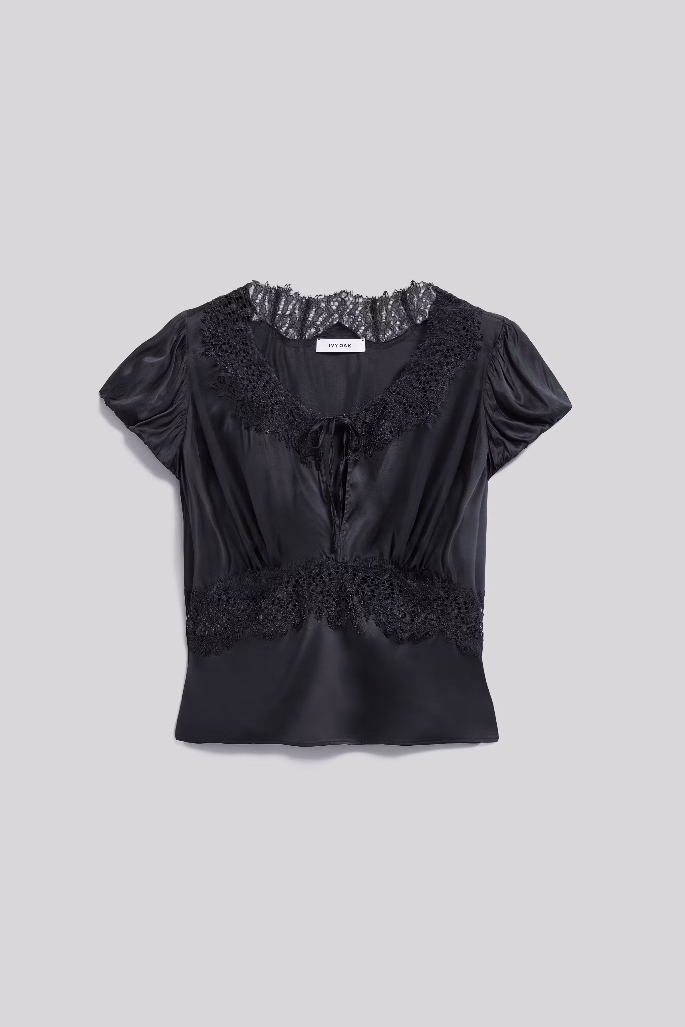 IOEfia Top PACK FRONT 30600069-BL862