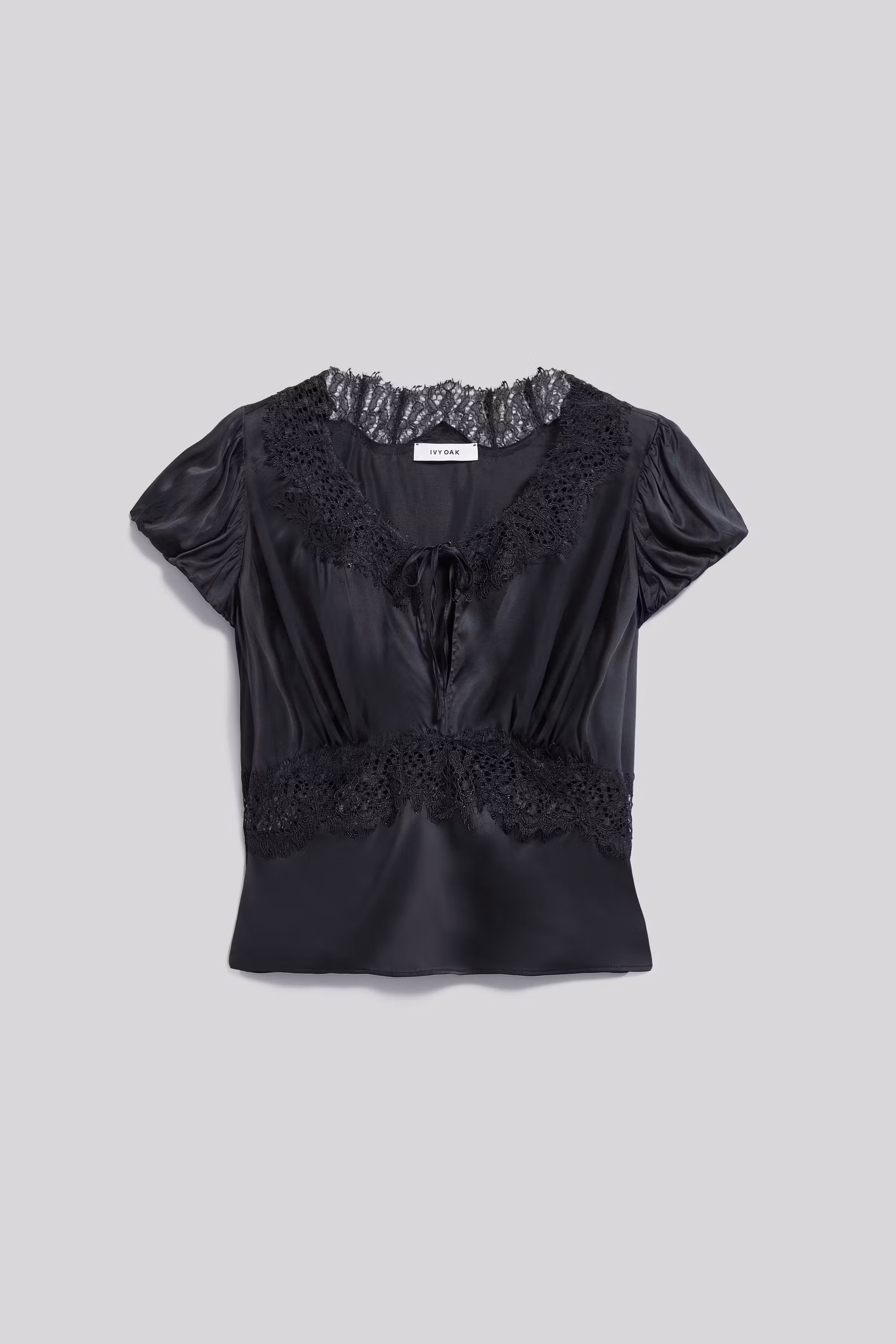 IOEfia Top PACK FRONT 30600069-BL862