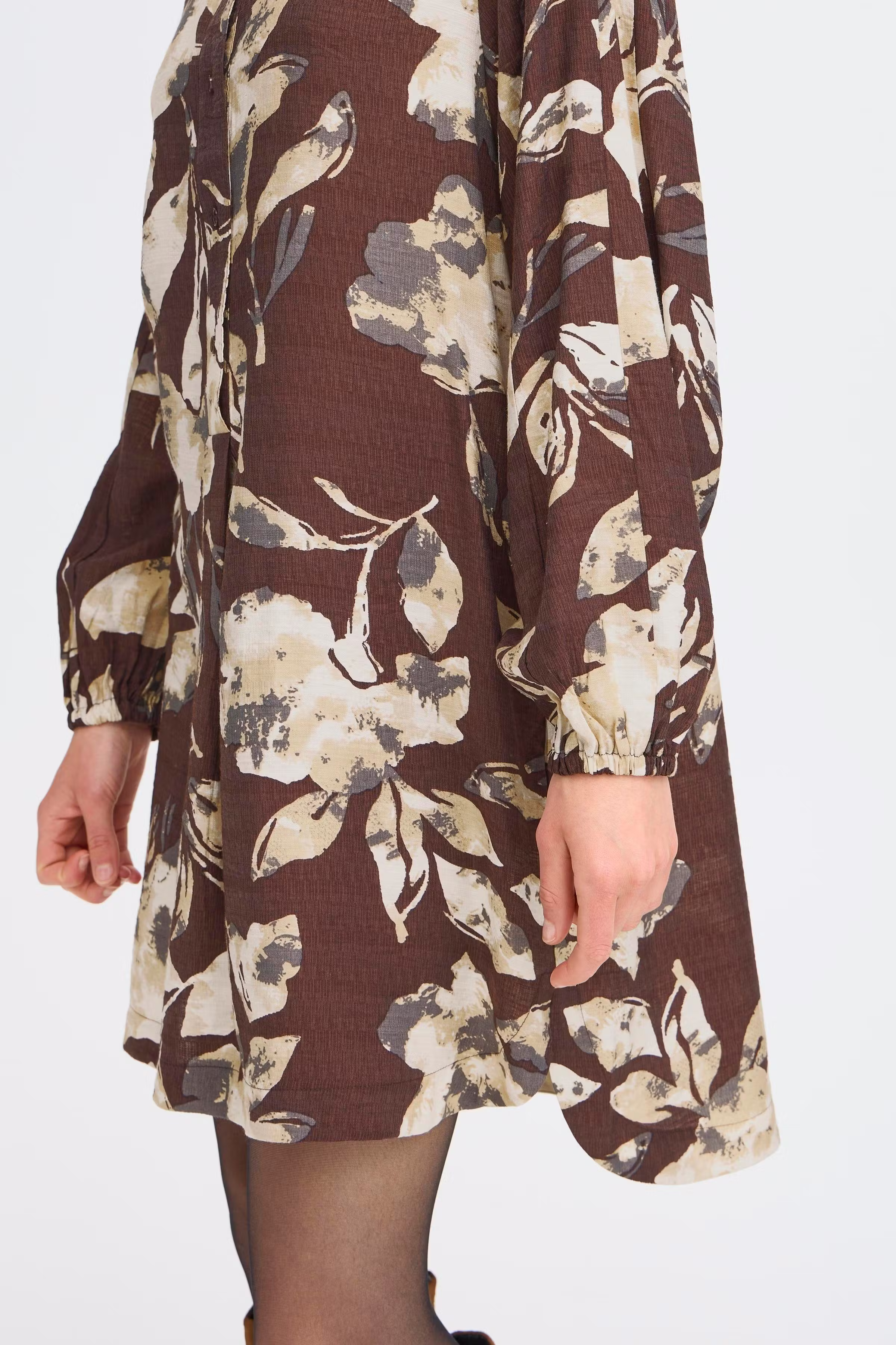 FRARIANA Kjole LOOKBOOK DETAIL 20617073-900001438