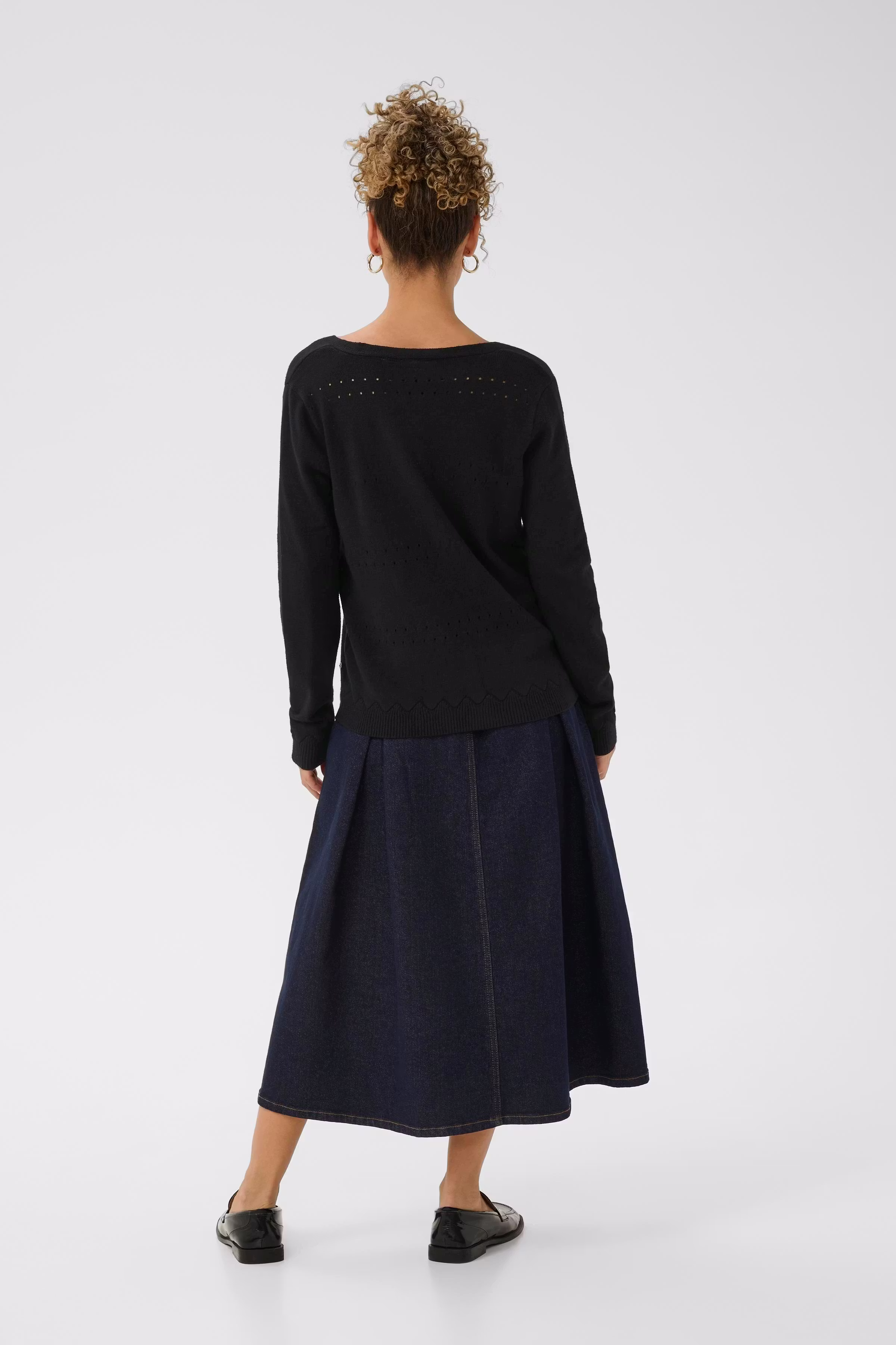 CRDela Cardigan LOOKBOOK BACK 10614299-100120