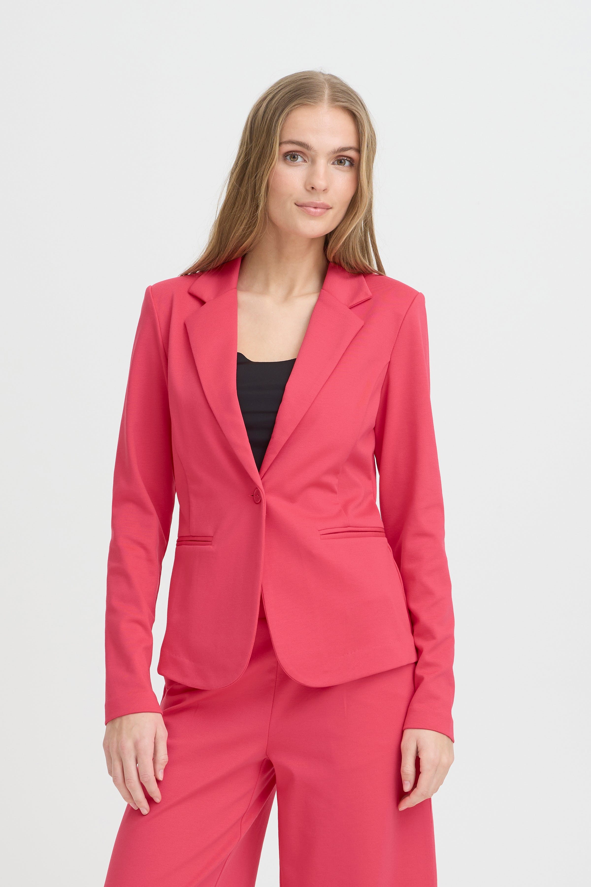 IHKATE Blazer LOOKBOOK FRONT 20101801-171842