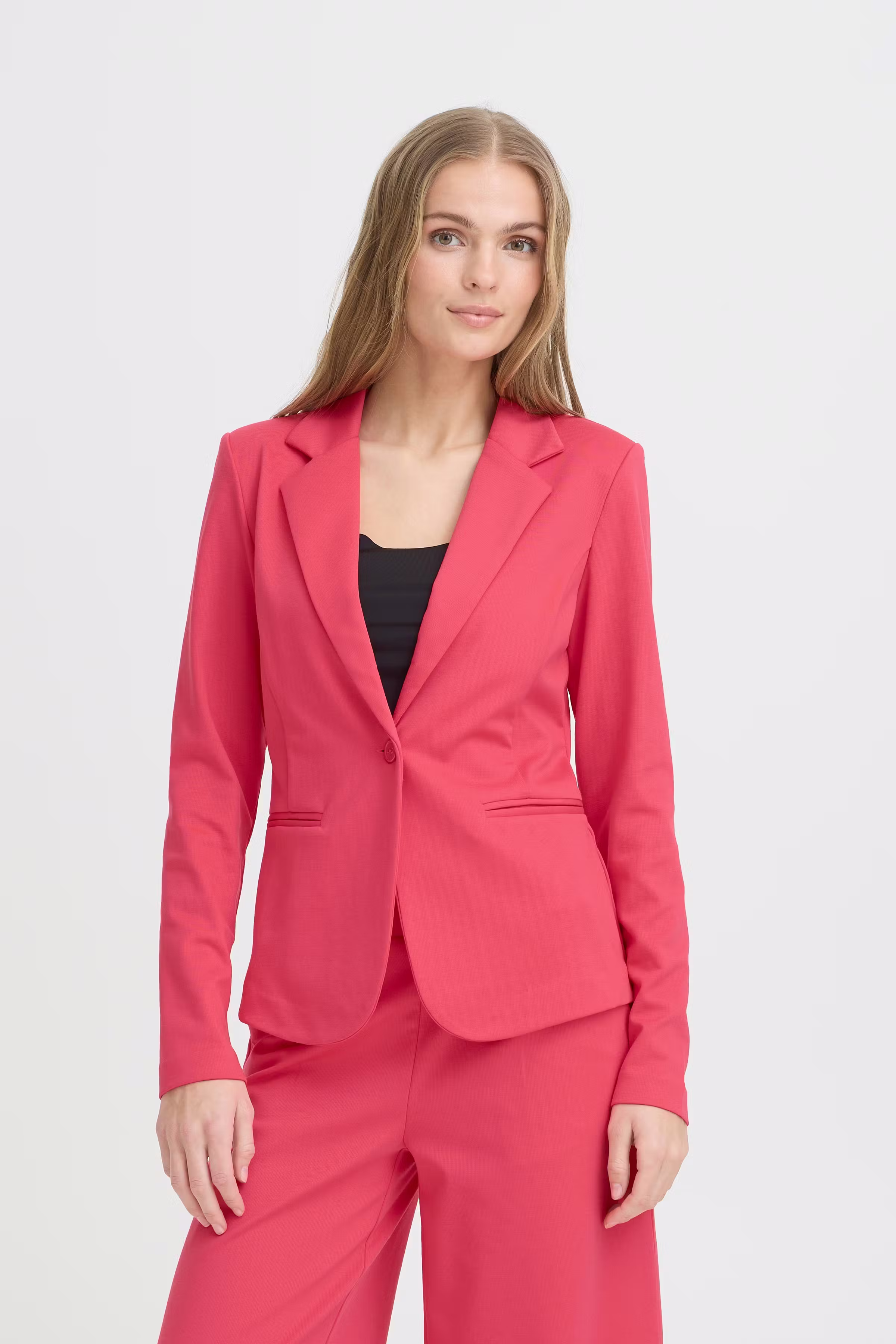 IHKATE Blazer LOOKBOOK FRONT 20101801-171842