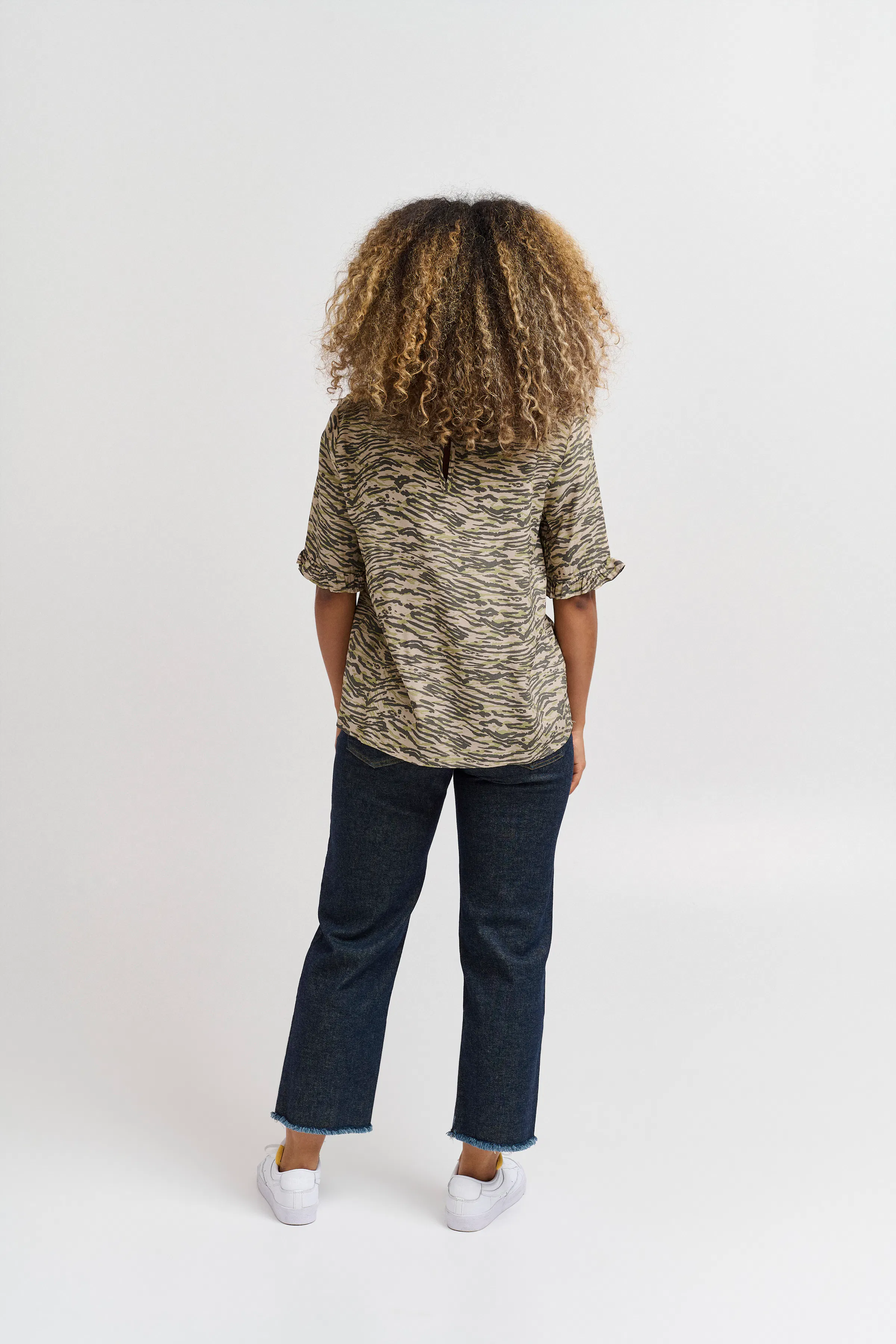 Kortermet bluse LOOKBOOK BACK 50206456-201106