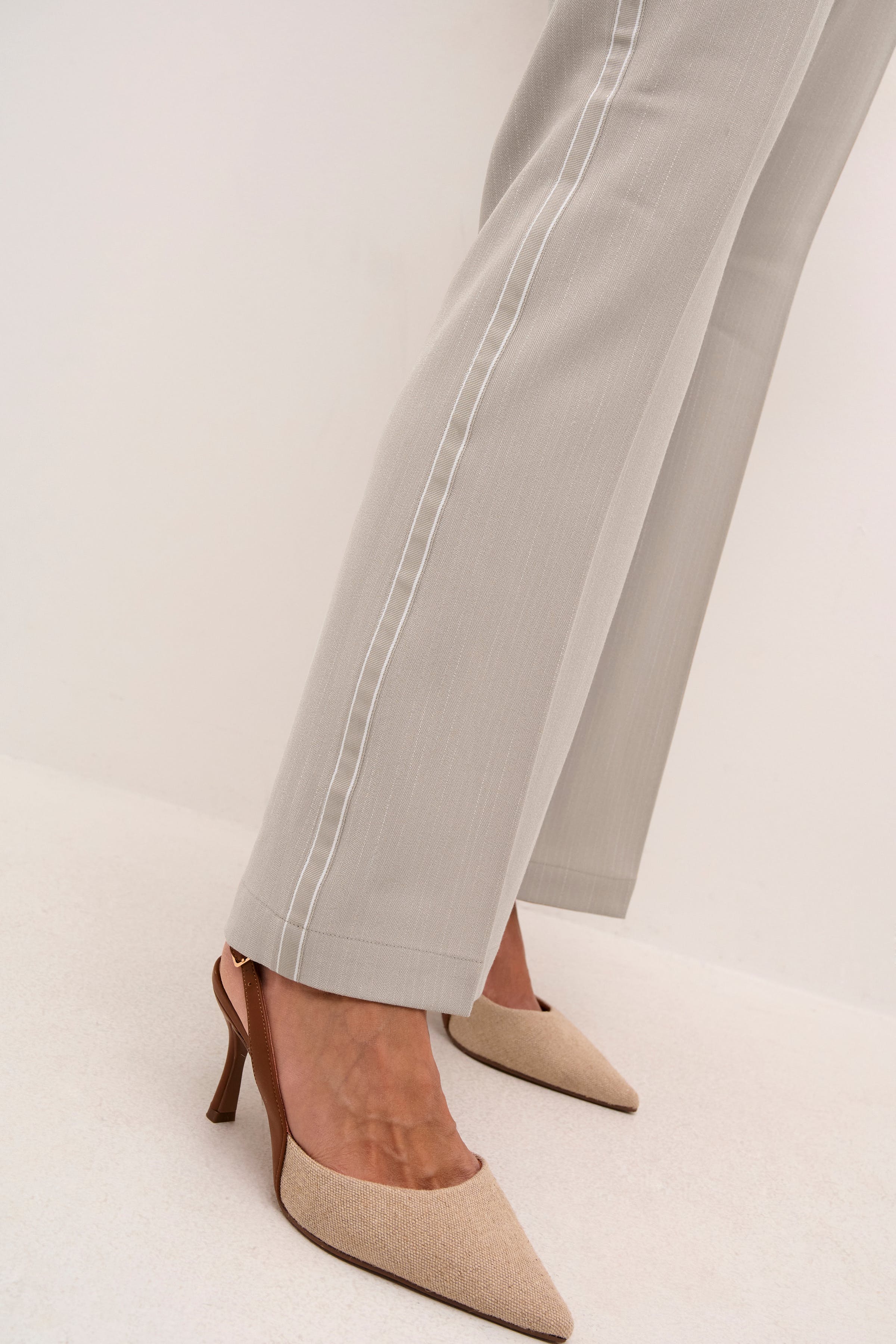 CRBarny Trousers LOOKBOOK DETAIL 10613116-161305