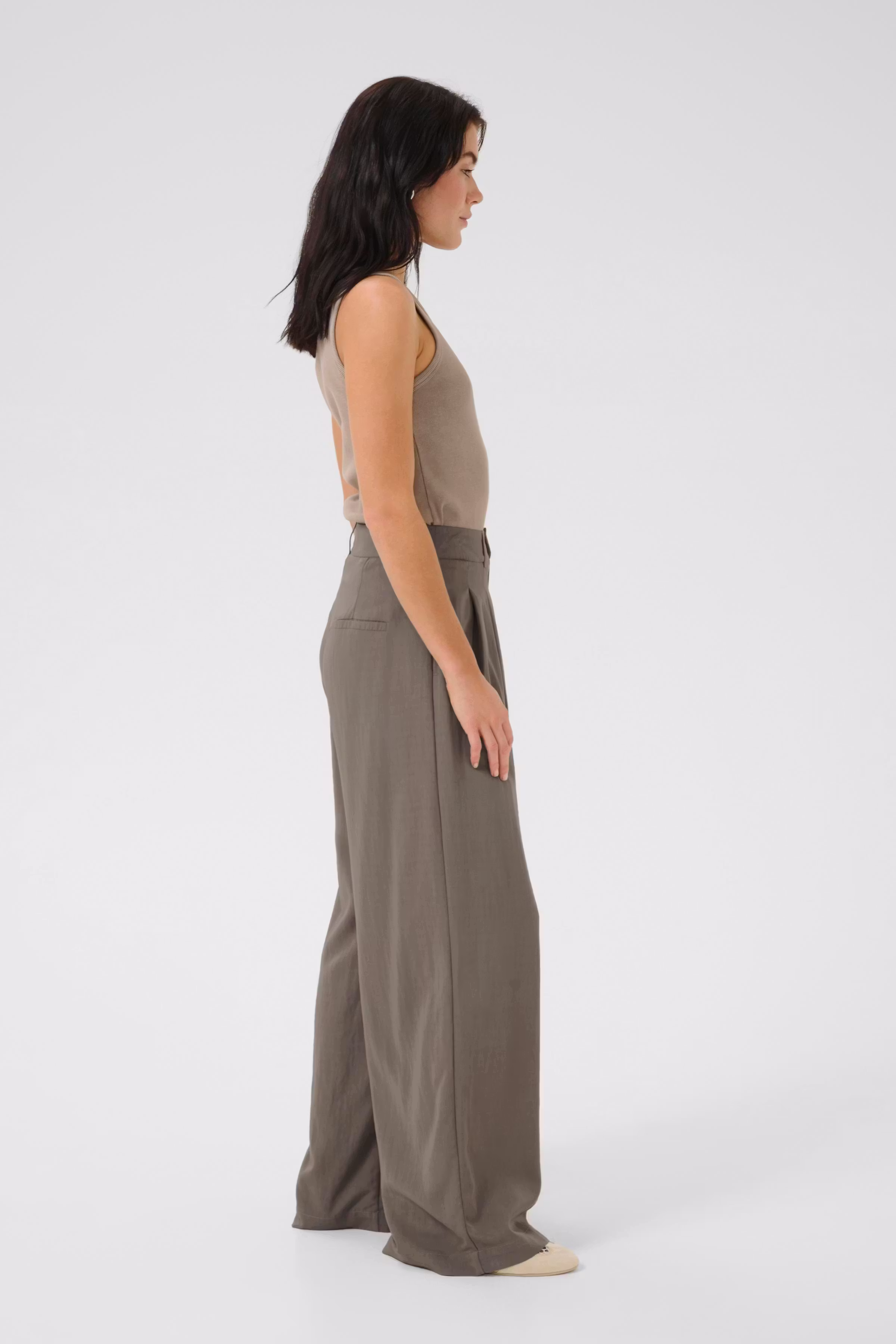 GildaMW Byxor LOOKBOOK FRONT 10705139-181112