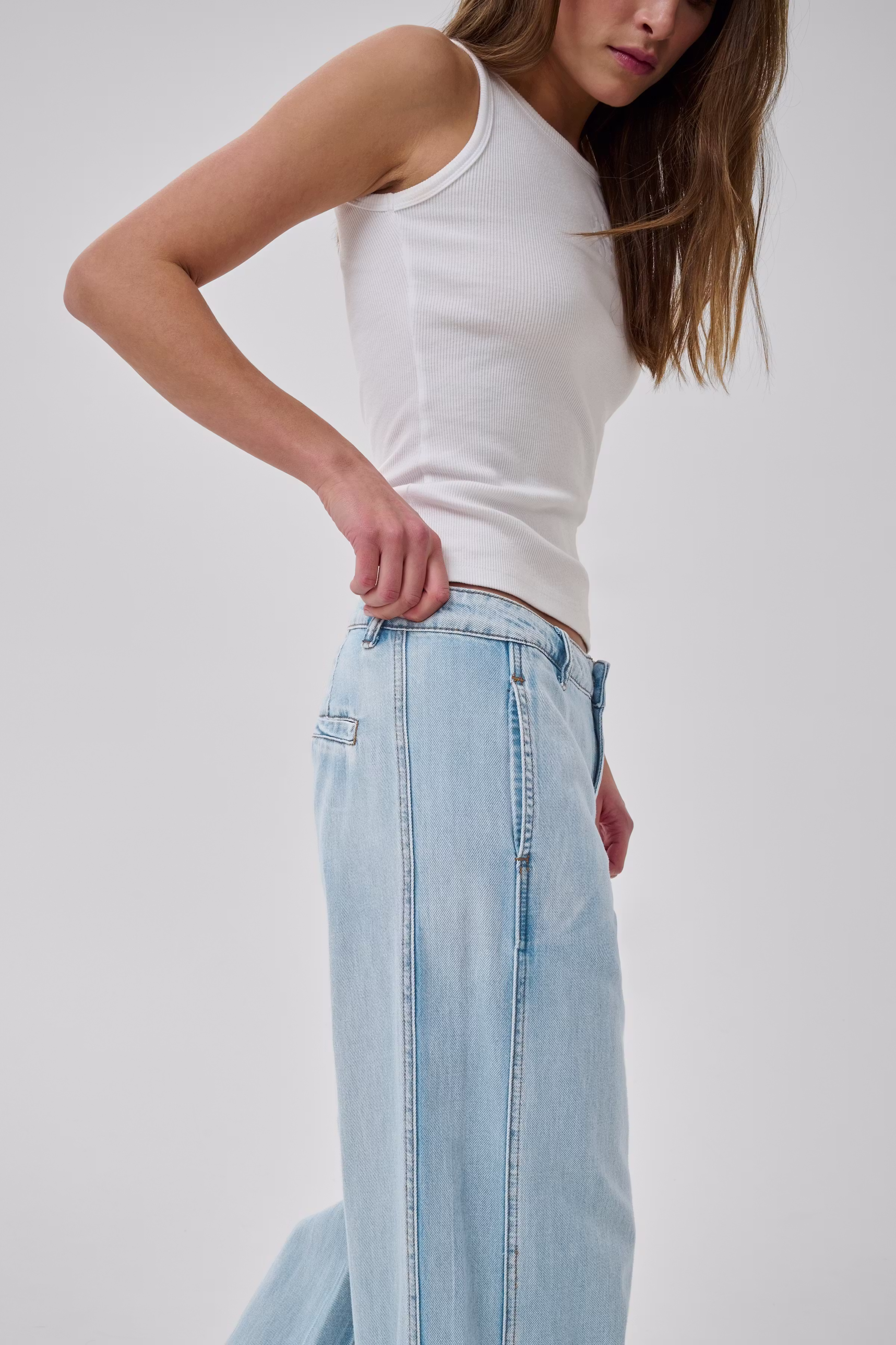 HilmaMW Jeans LOOKBOOK DETAIL 10705062-100045