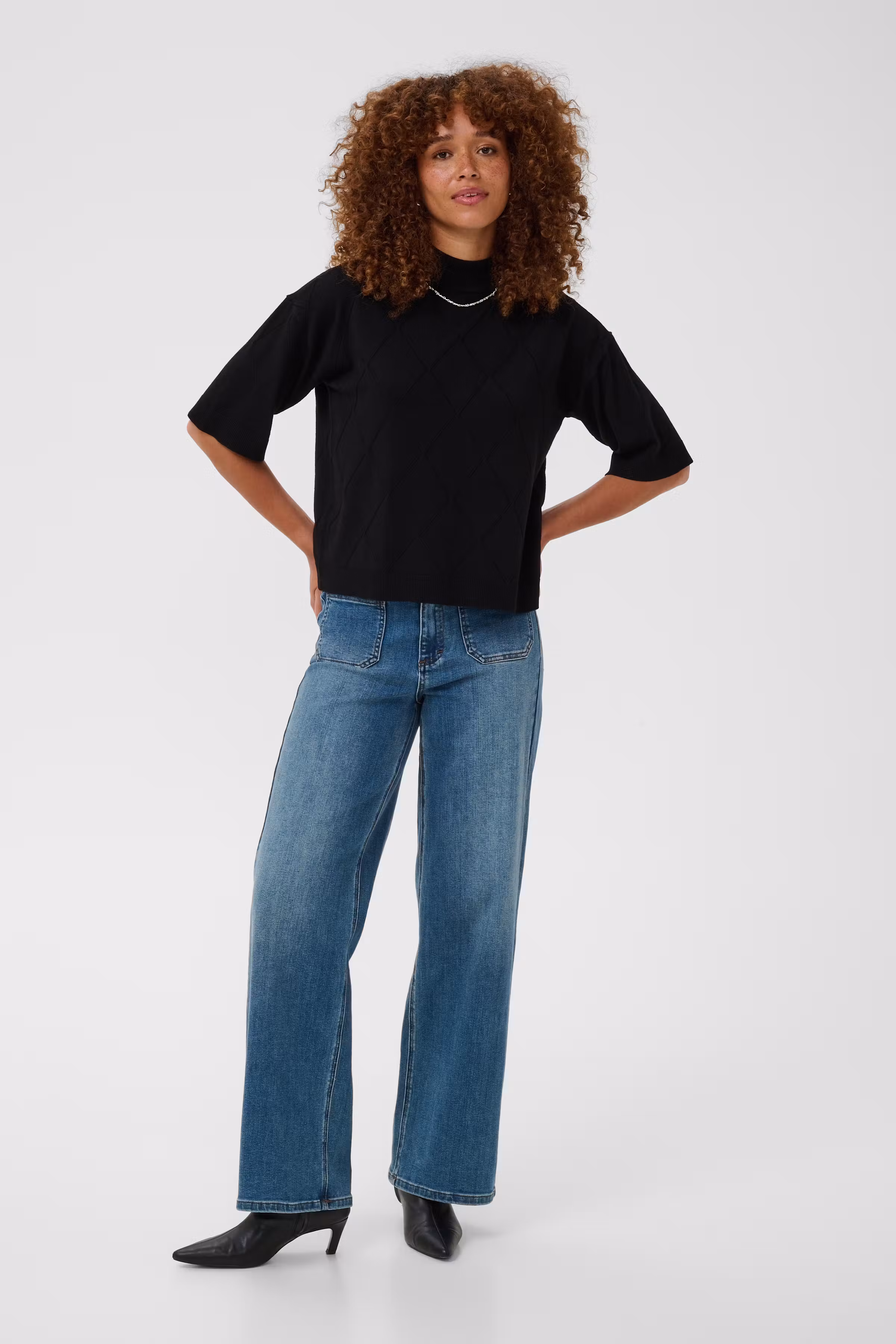 KAlizza Pullover LOOKBOOK FRONT 10512260-100121