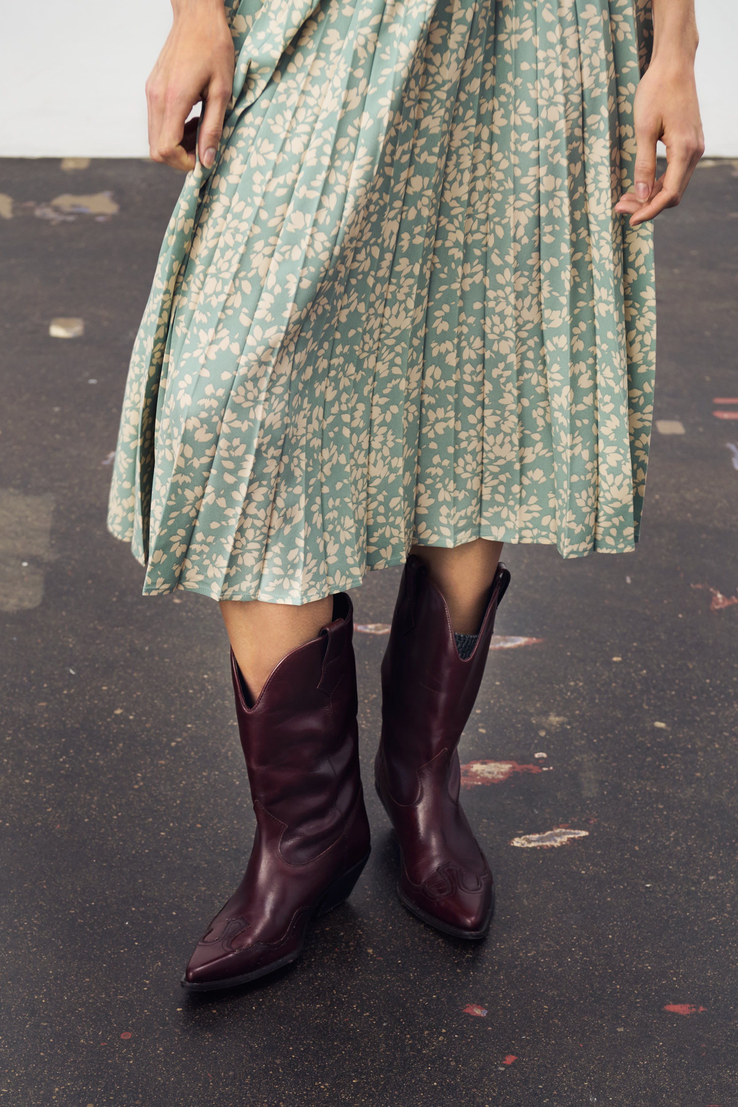 LindySZ Skirt LOCATION NONE 30514270-303983