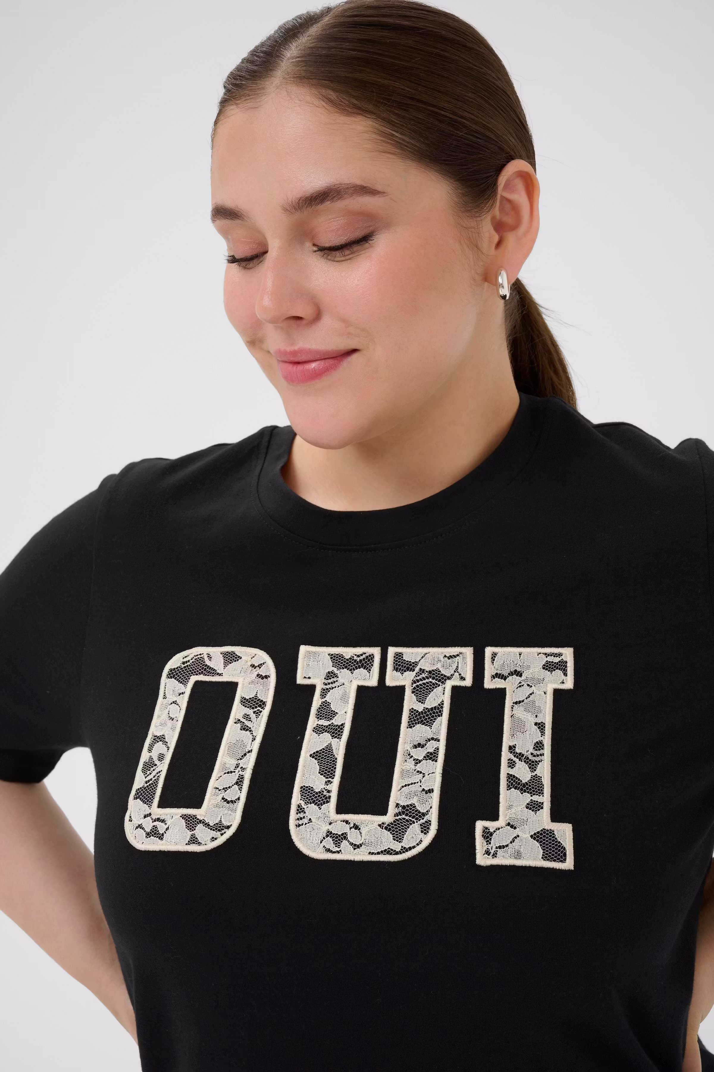 KClucie T-shirt LOOKBOOK DETAIL 10584025-100121