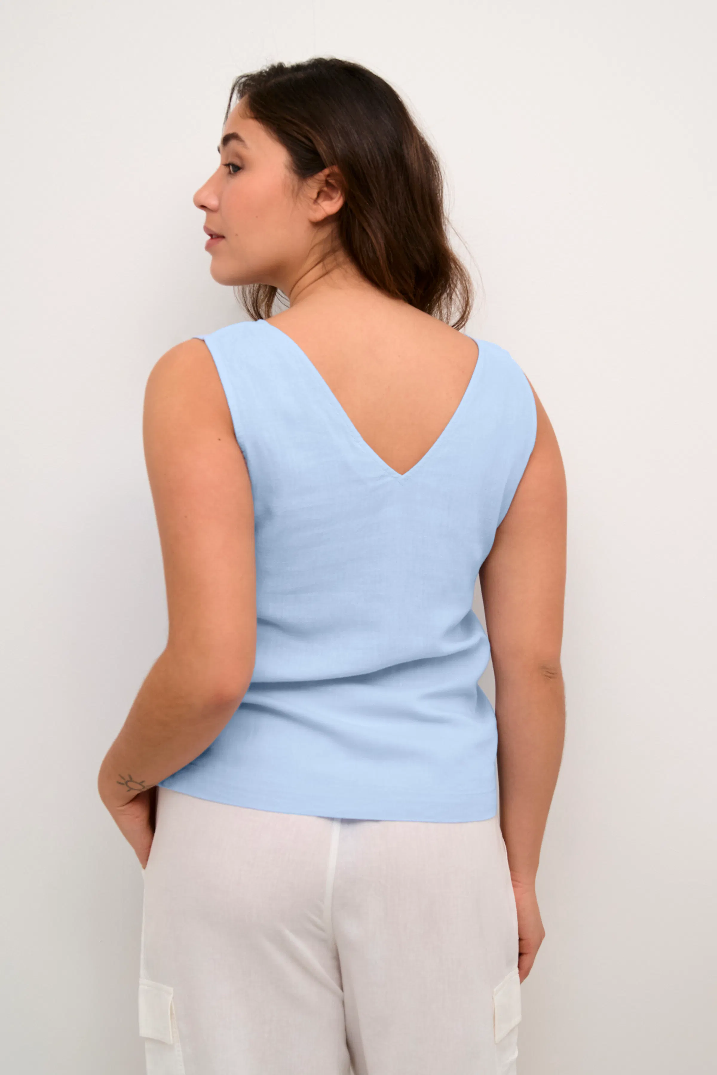 KAmilia Lin Top LOOKBOOK BACK 10508426-154031