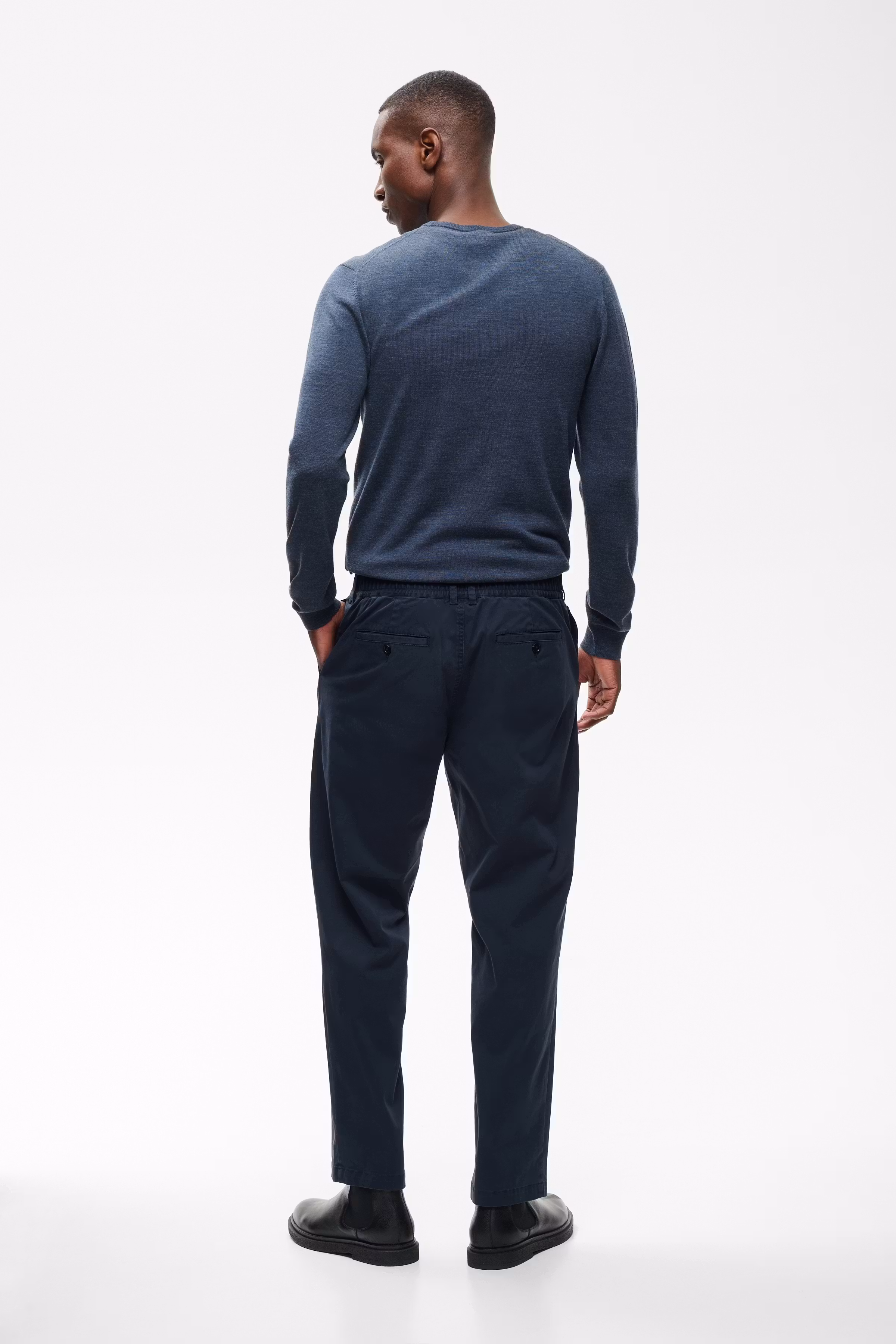 MAharlow Trousers LOOKBOOK BACK 30209467-194011