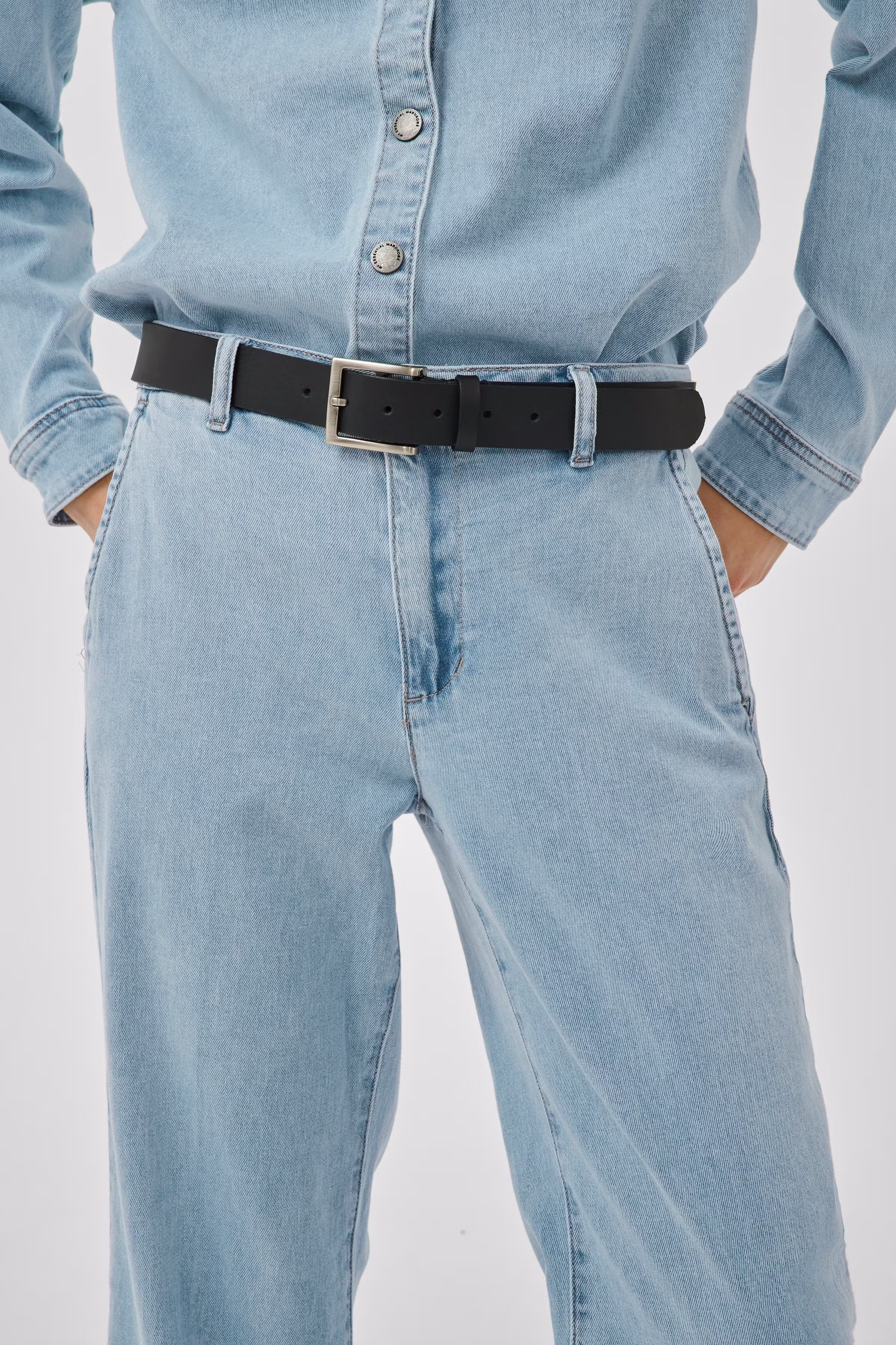 30 THE LARA 115 PANT LOOKBOOK DETAIL 10705210-100045