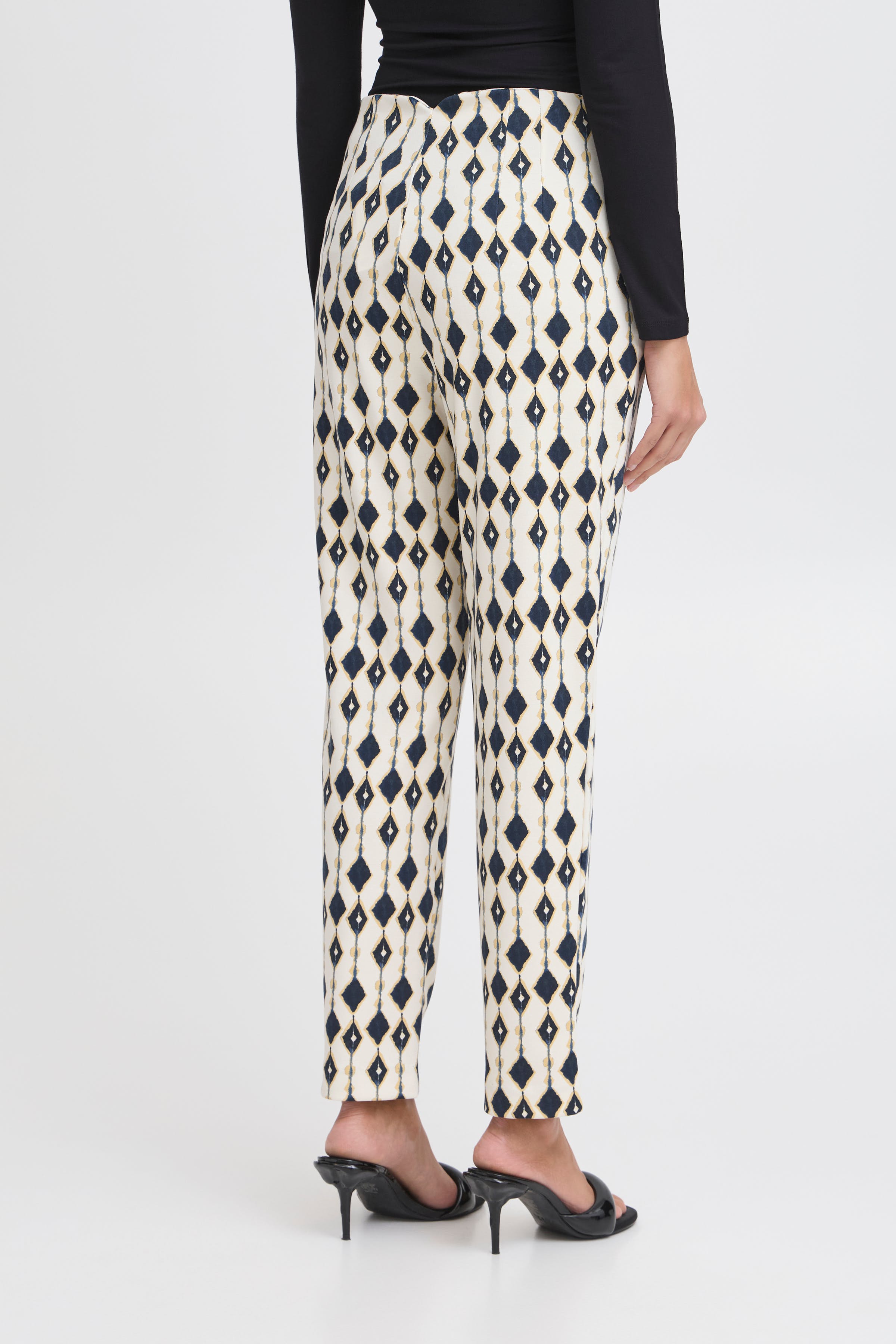 IHKATE Casual pants LOOKBOOK BACK 20123020-204419