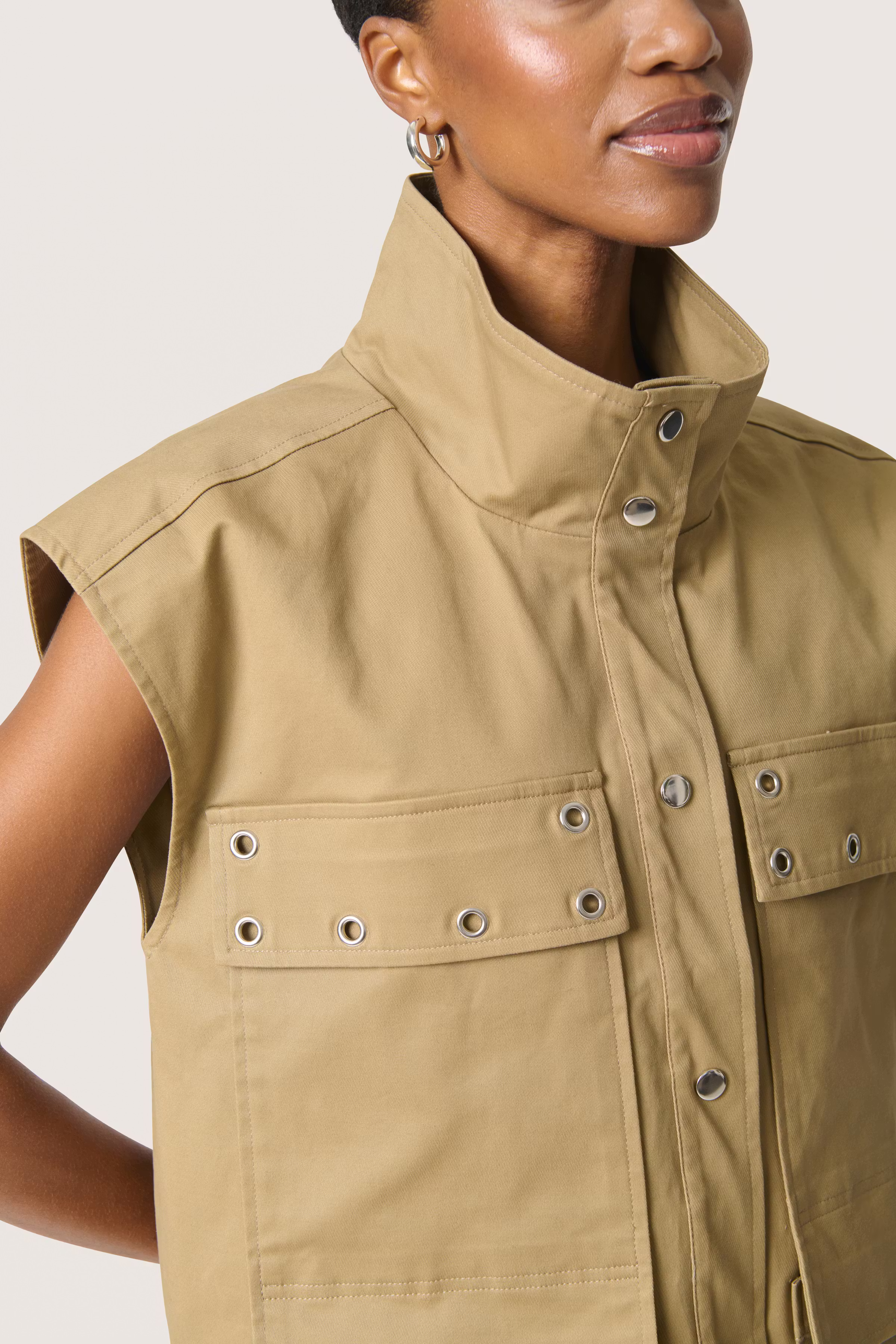 SLZandria Waistcoat LOOKBOOK DETAIL 30408110-171019