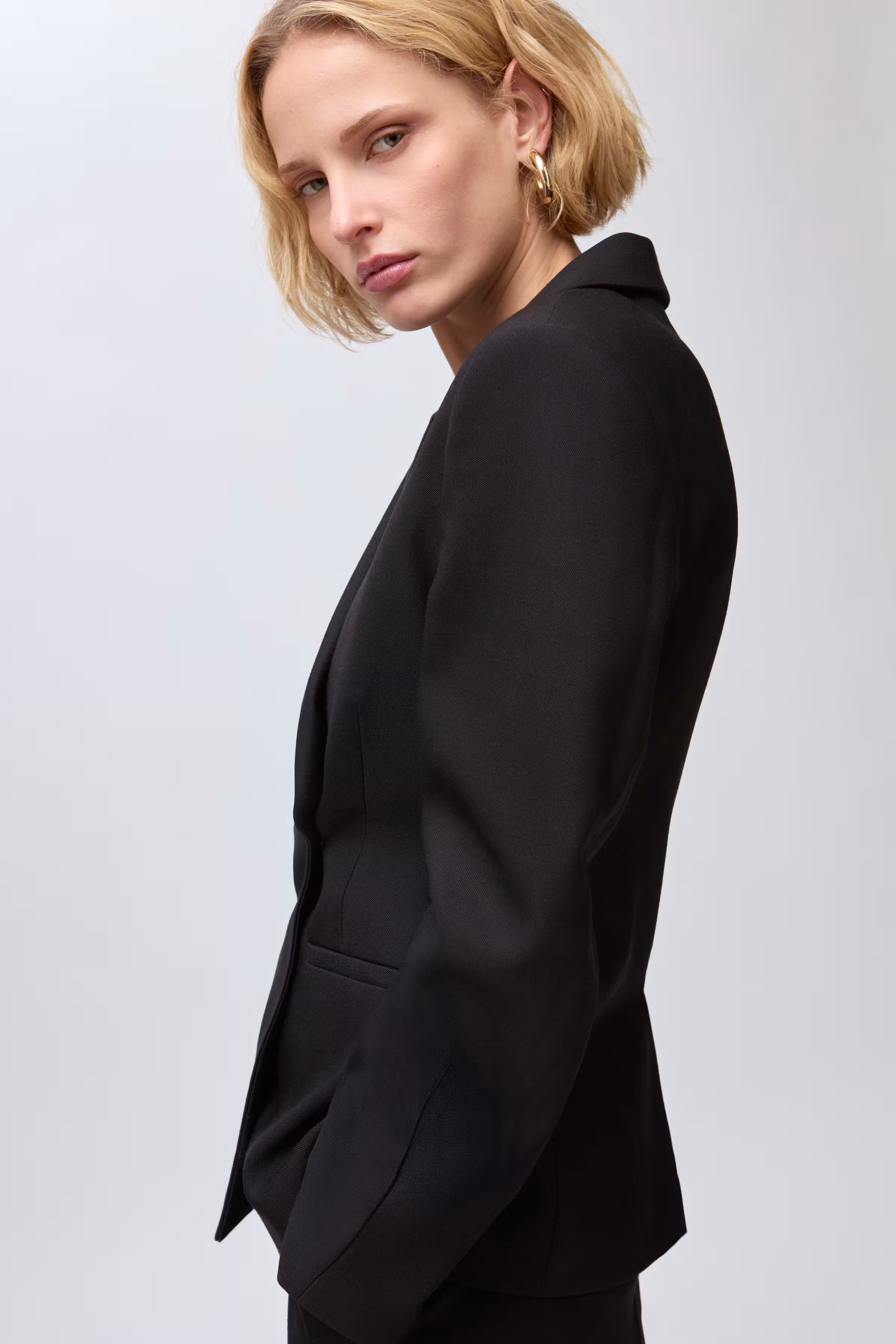 IOJolene Blazer LOOKBOOK DETAIL 30600129-BK999