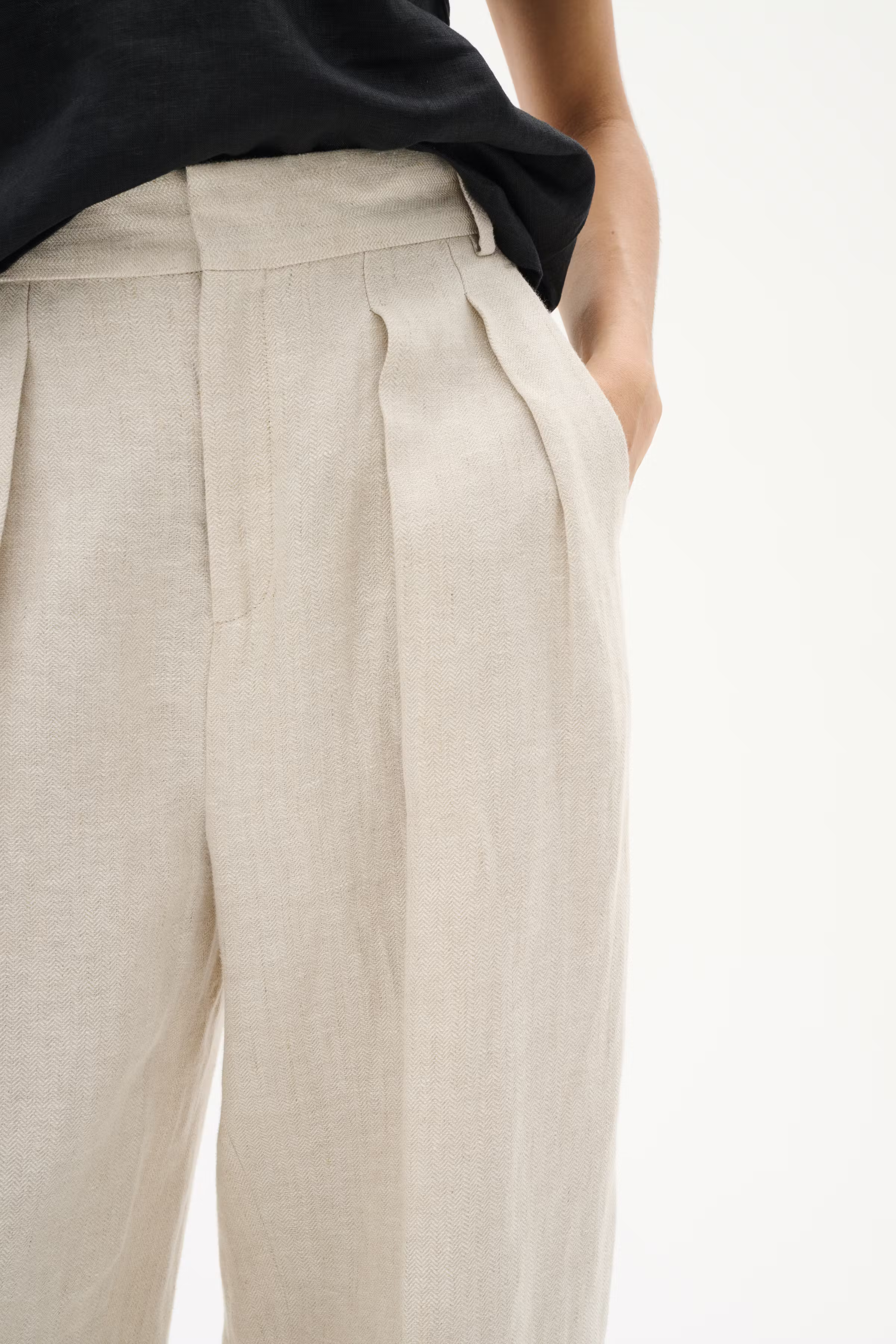 YaizaIW Linen Trousers LOOKBOOK DETAIL 30110462-1304031