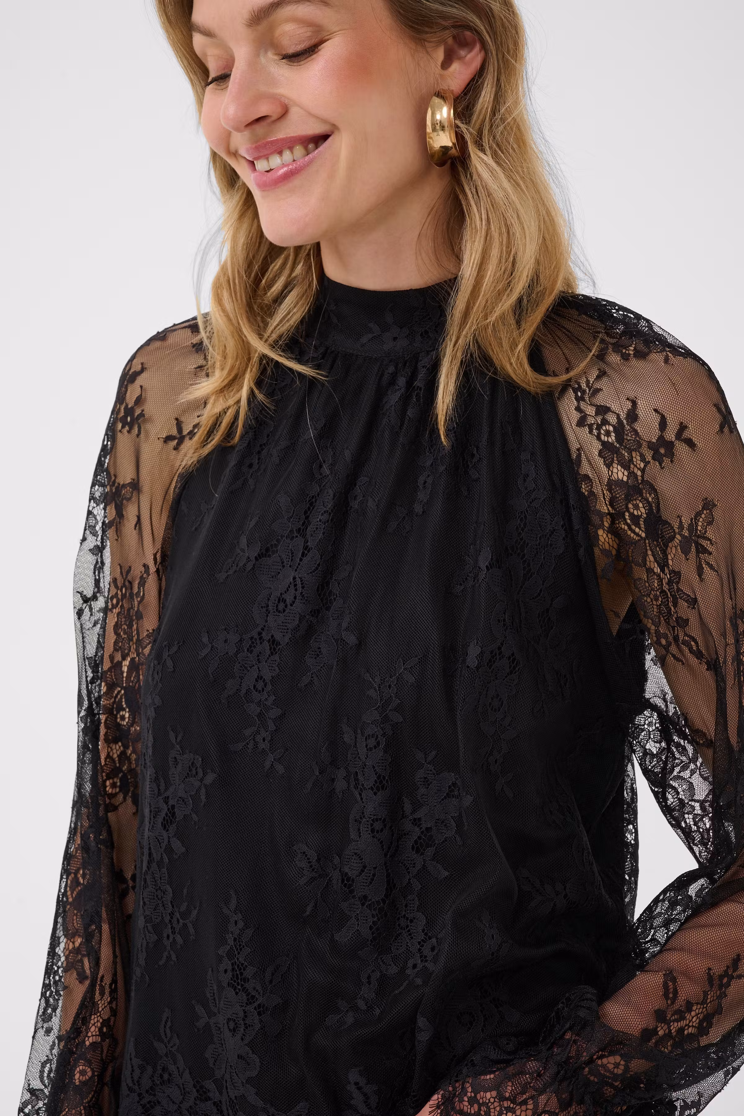 CRMira Blus LOOKBOOK DETAIL 10615811-100120