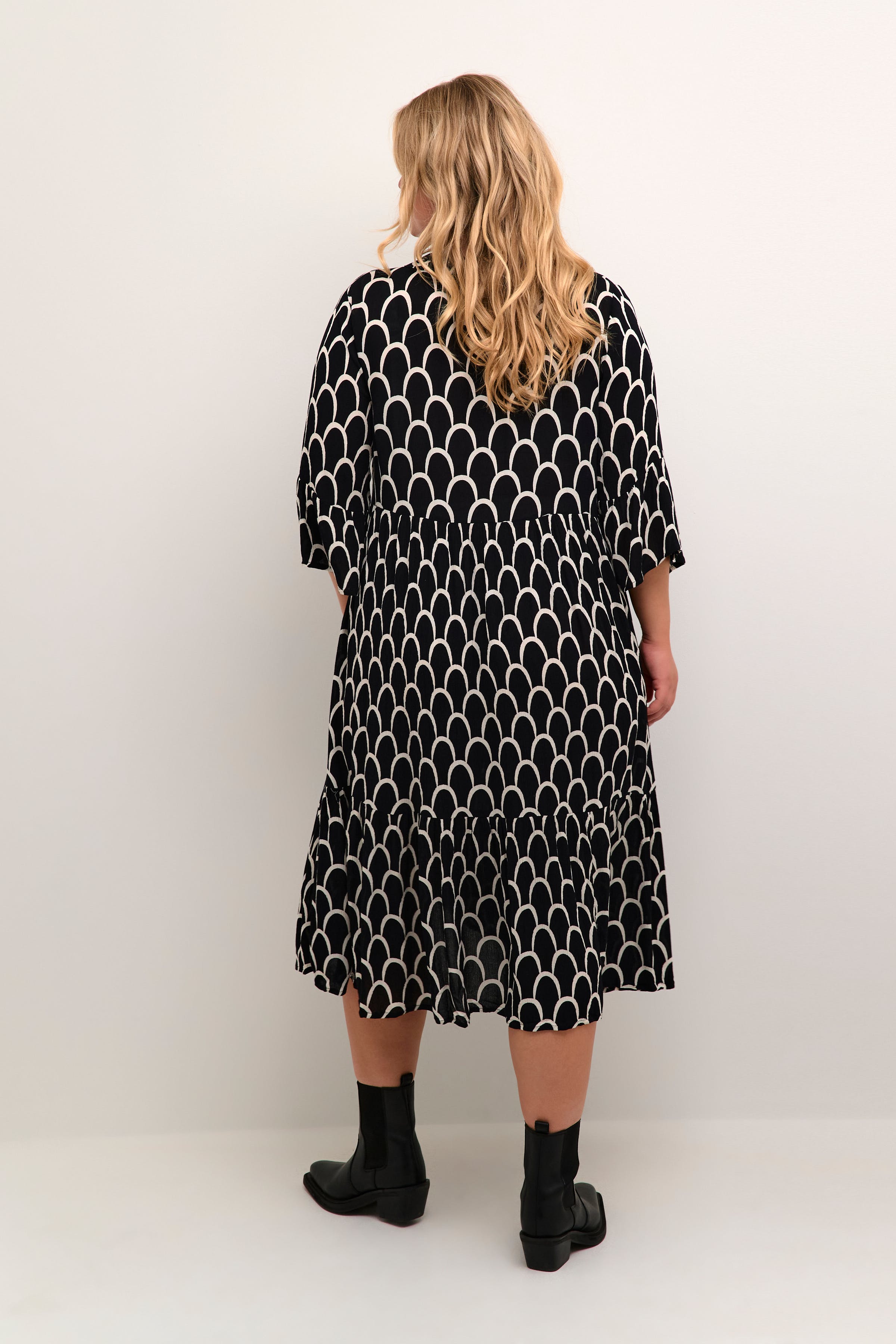 KCkerry Dress LOOKBOOK BACK 10581828-104857