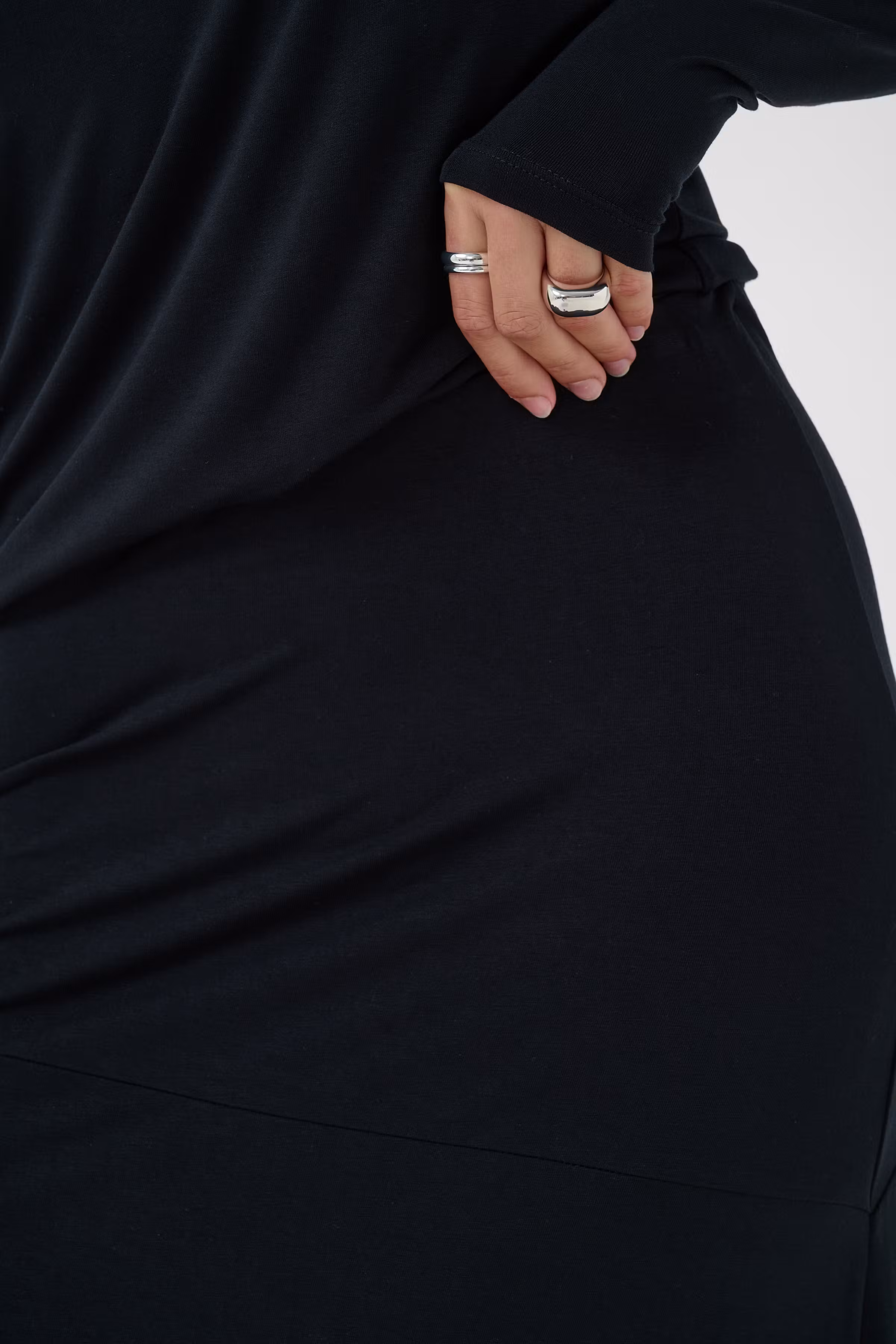 ViggaSZ Skirt LOOKBOOK DETAIL 30515507-193911