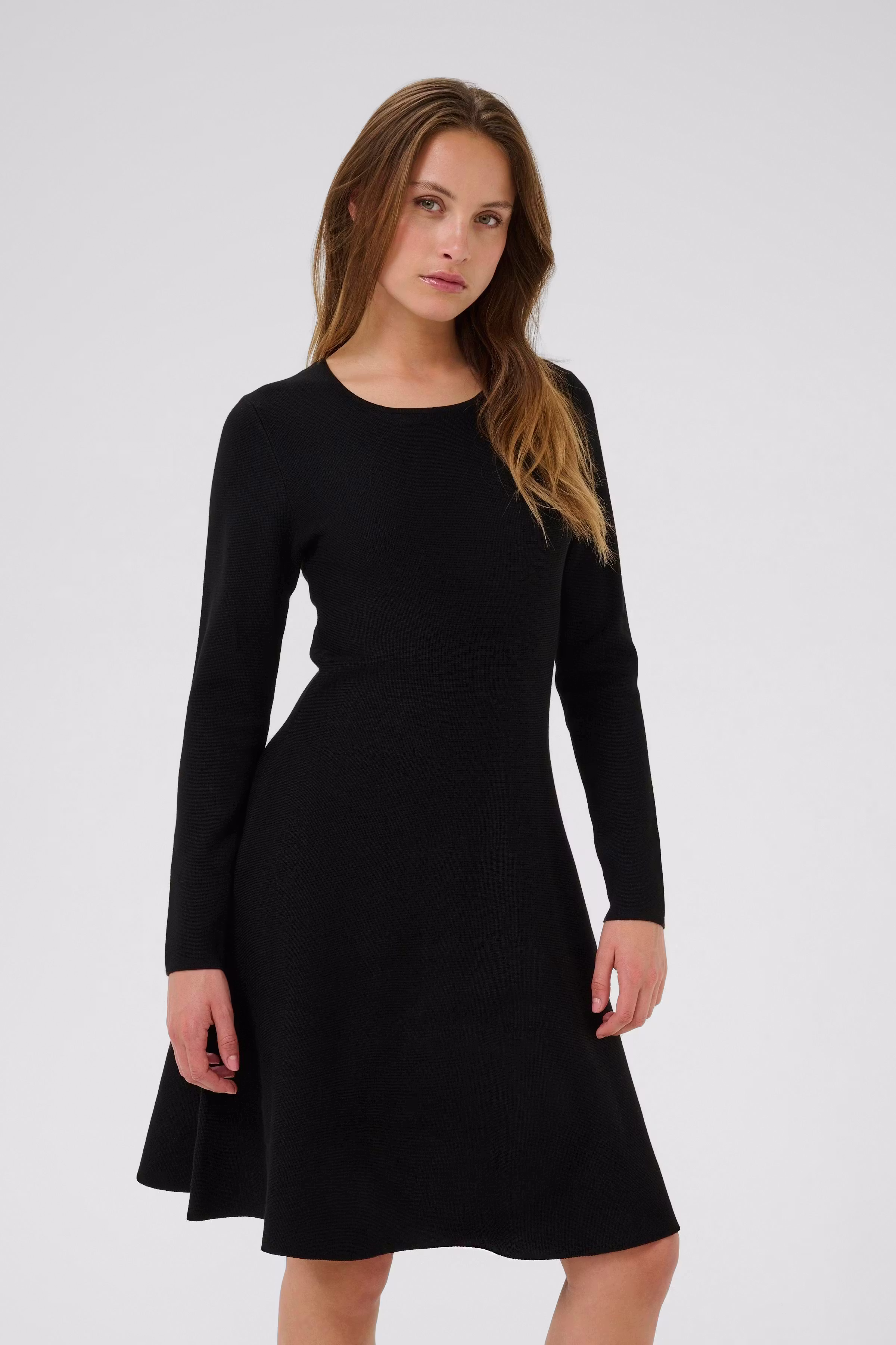 KAmalina Kjole LOOKBOOK FRONT 10510683-100121