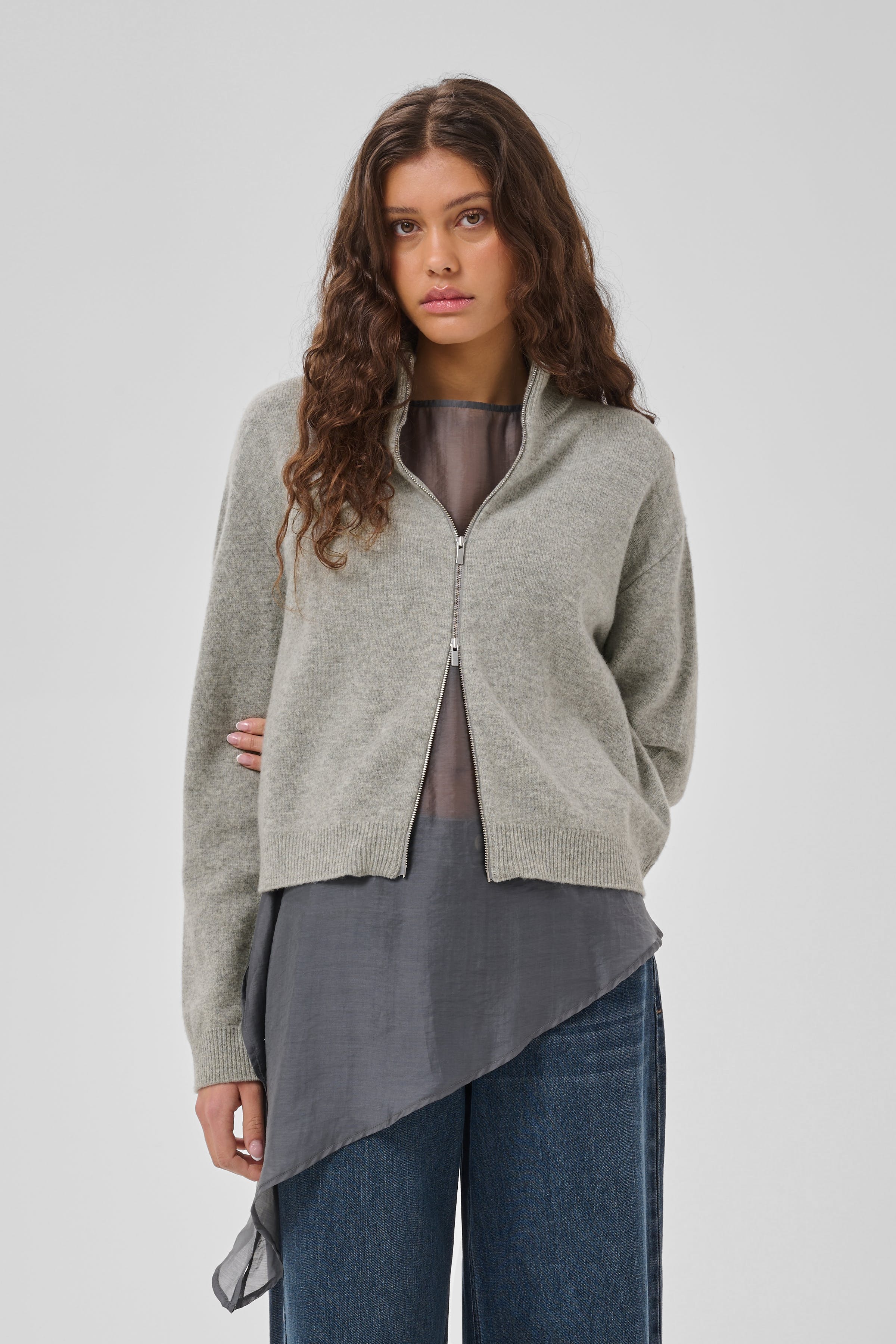 MWTracy Cardigan LOOKBOOK FRONT 10705644-100378