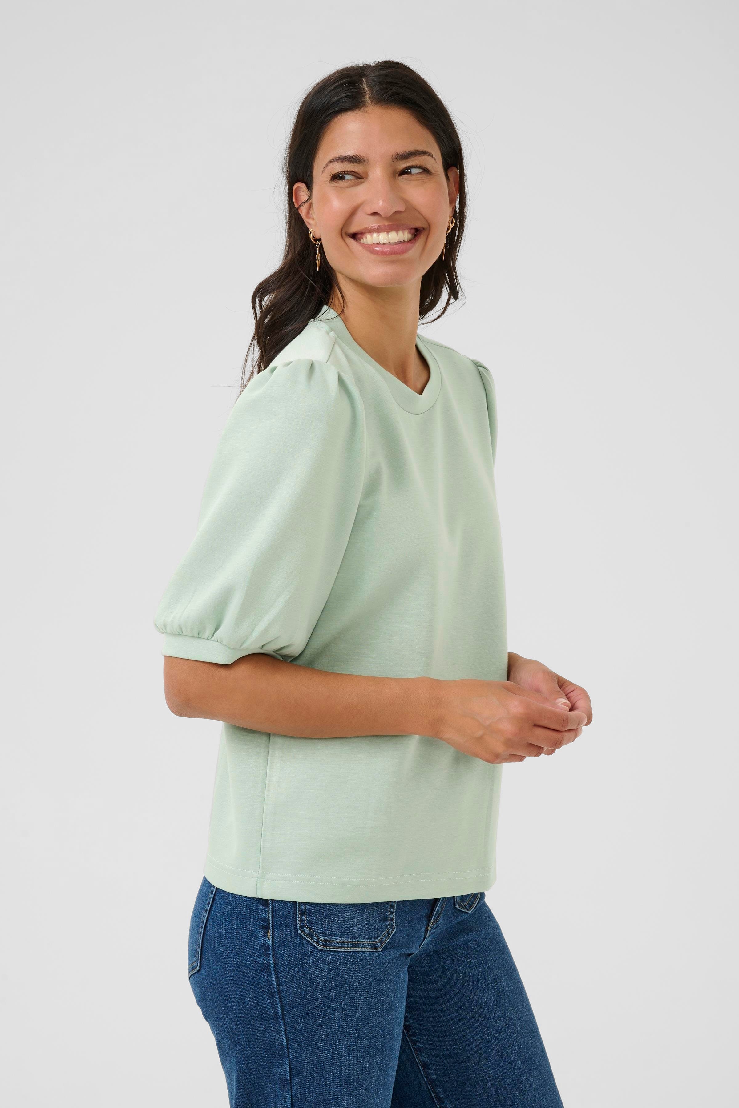 BPida Blouse LOOKBOOK FRONT 40200002-108349