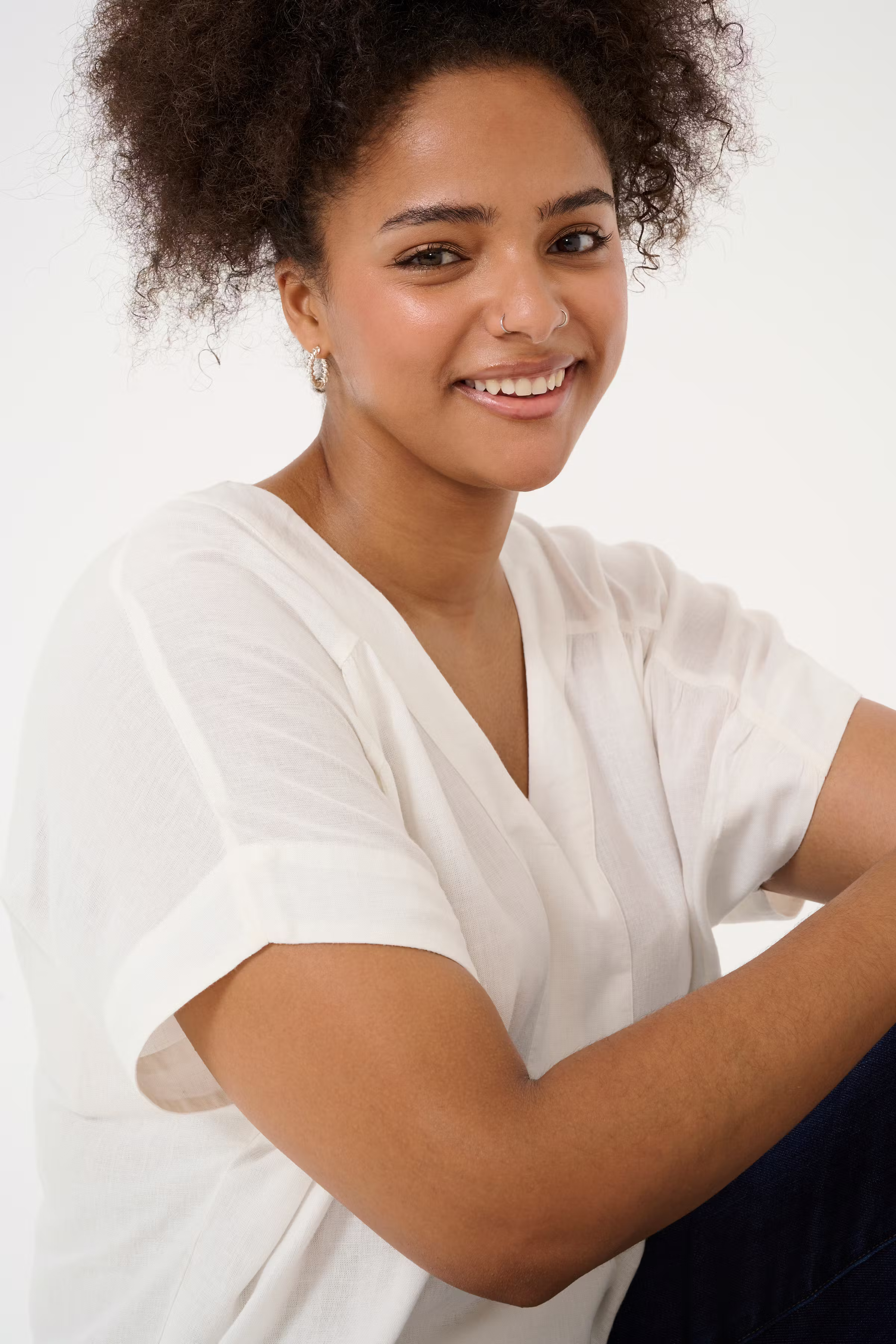 KCmille Linen Blouse LOOKBOOK DETAIL 10583097-110602