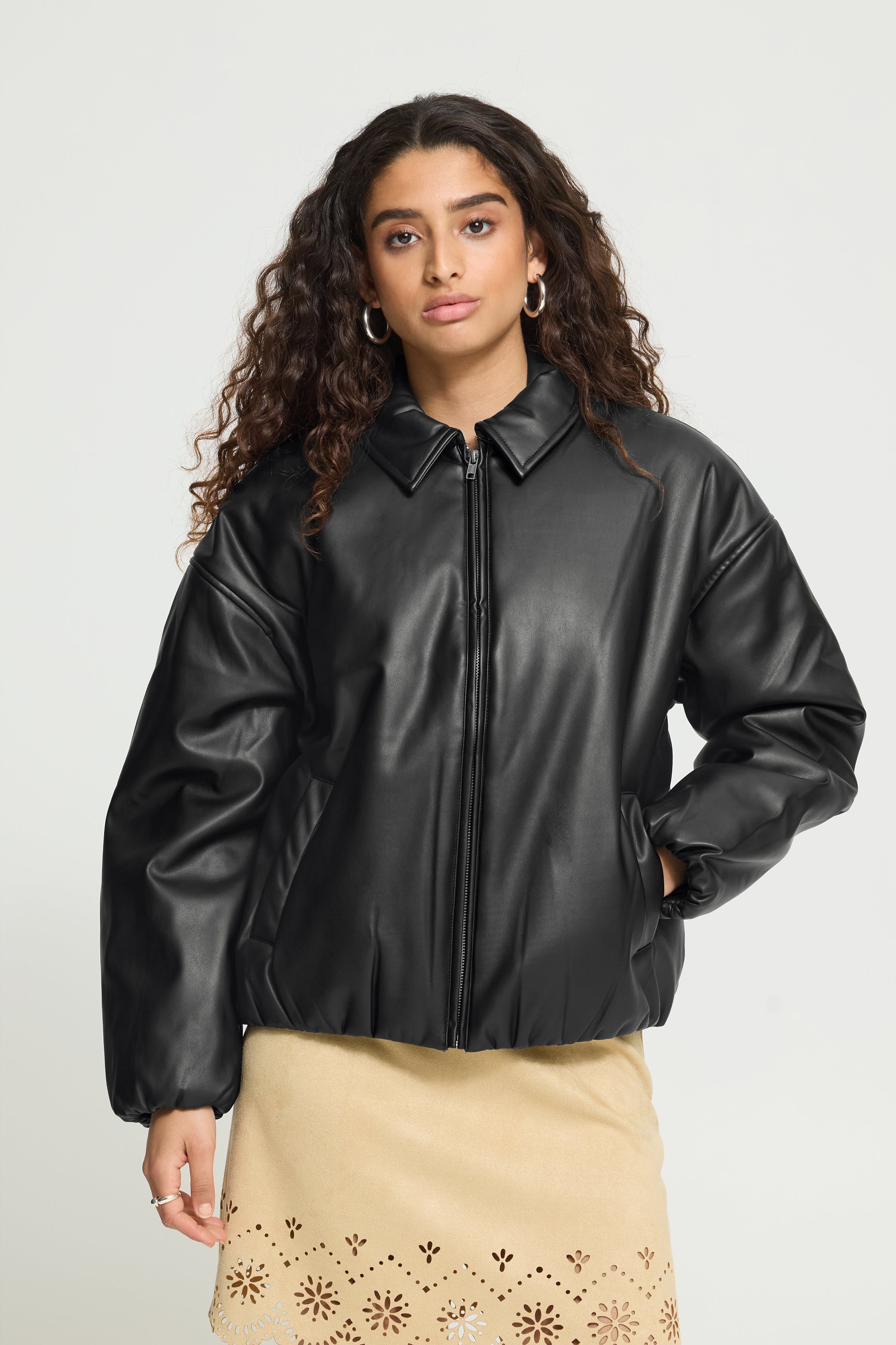 IHGIRANA Outerwear LOOKBOOK FRONT 20125848-194008