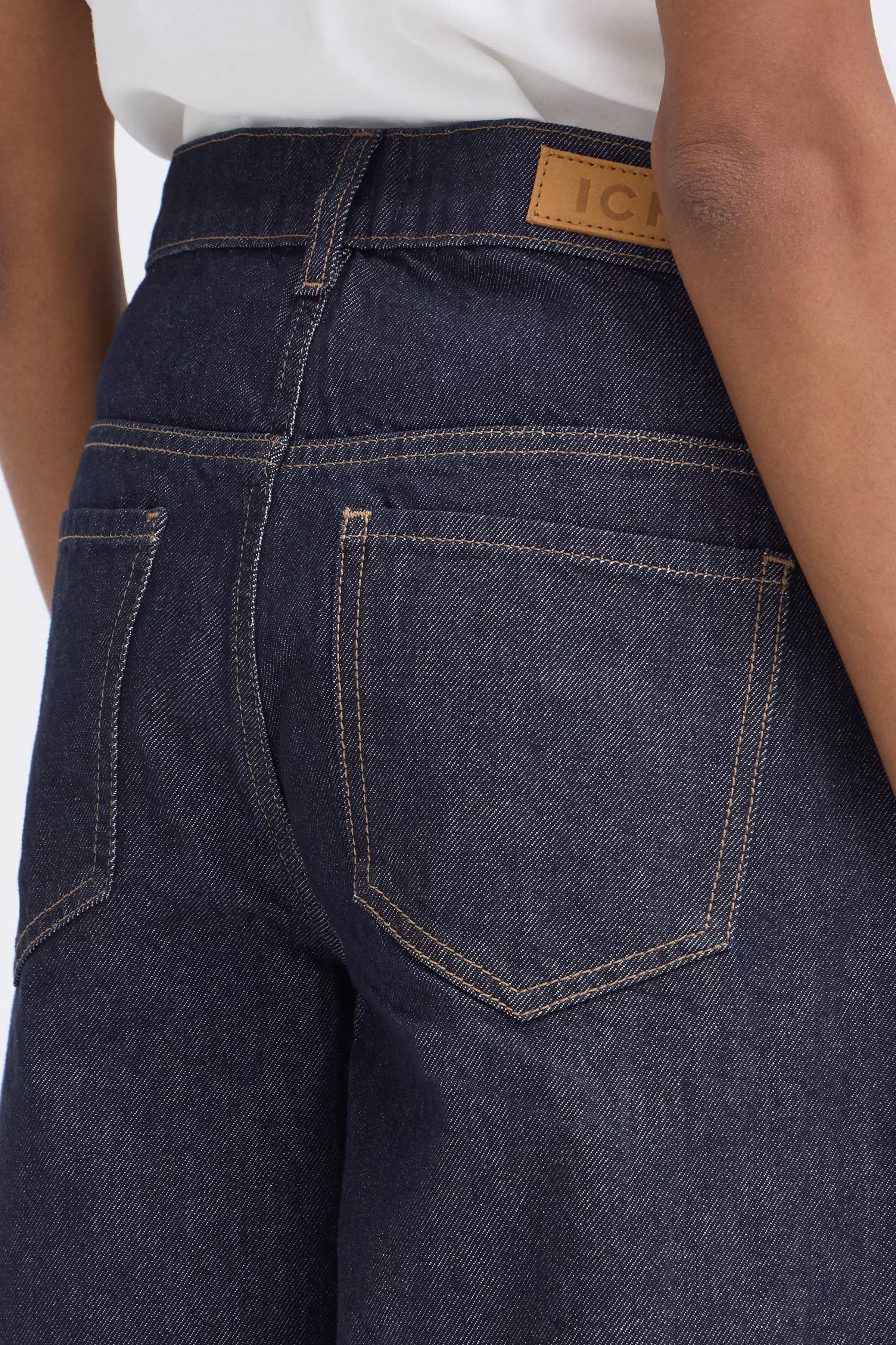 IHKIRSTEN Bermuda LOOKBOOK DETAIL 20126254-900000209