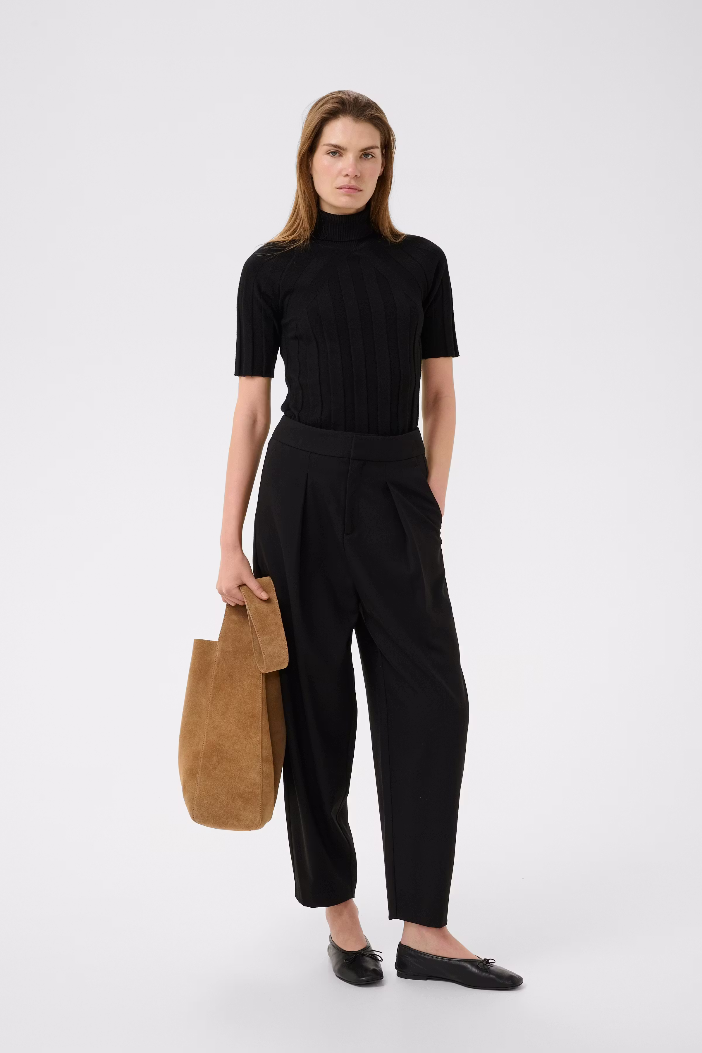 YuktaIW Trousers LOOKBOOK FRONT 30111165-194008